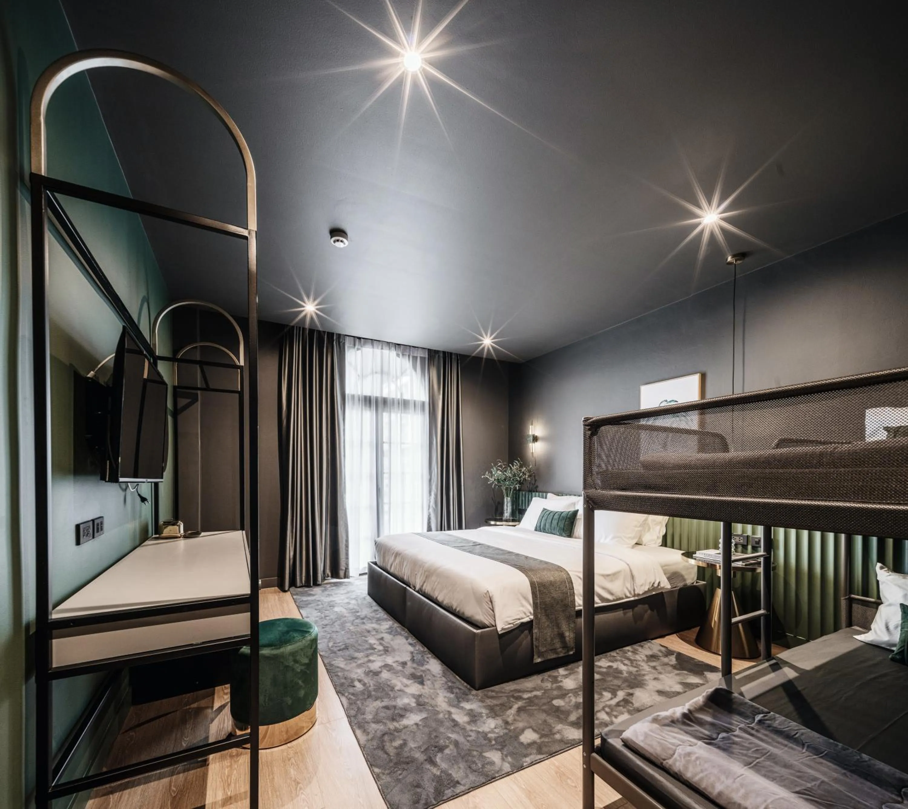 Deluxe Family Room in Cher Hostel Bangkok