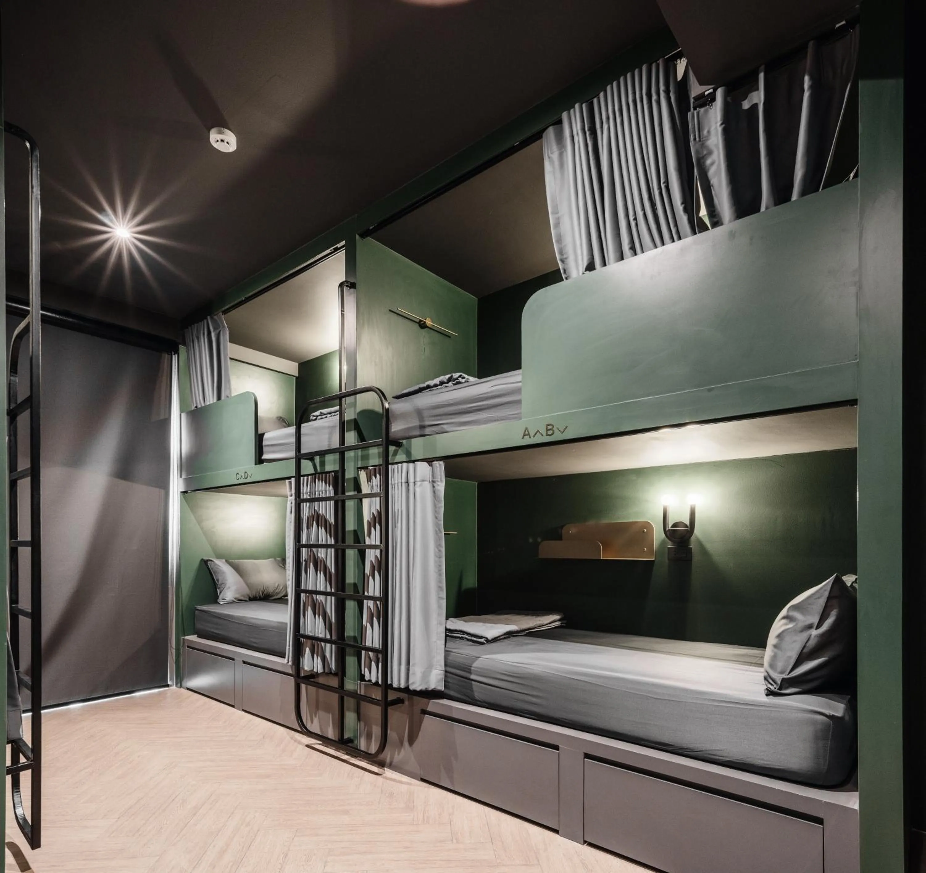 Bunk Bed in Mixed Dormitory Room in Cher Hostel Bangkok