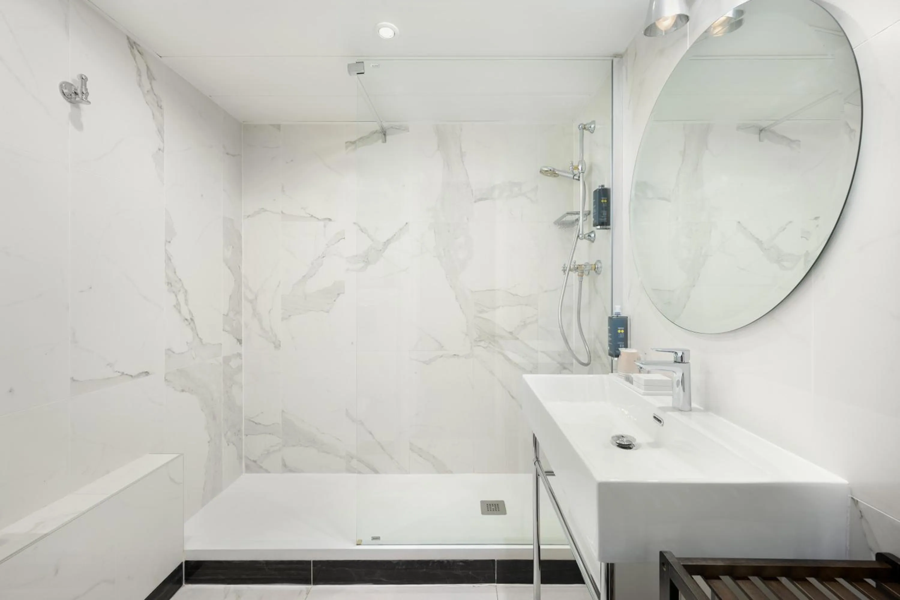 Classic Double Room in Hôtel le Royal Rive Gauche