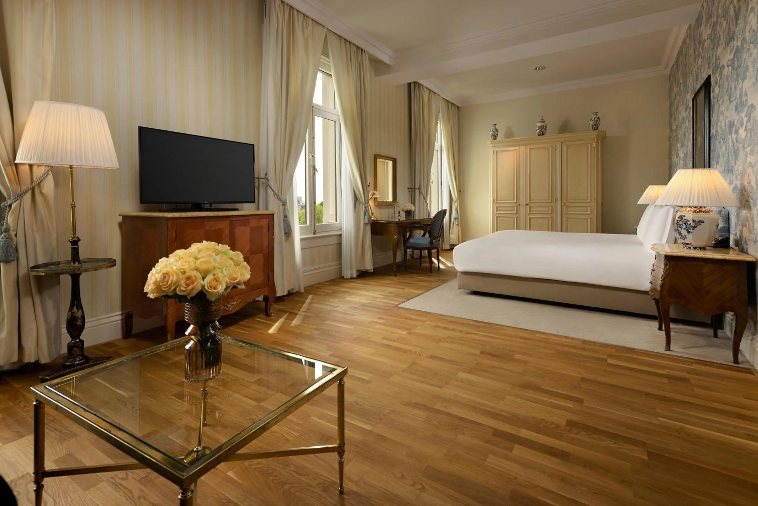 Junior King Suite with City View in InterContinental Amstel Amsterdam by IHG