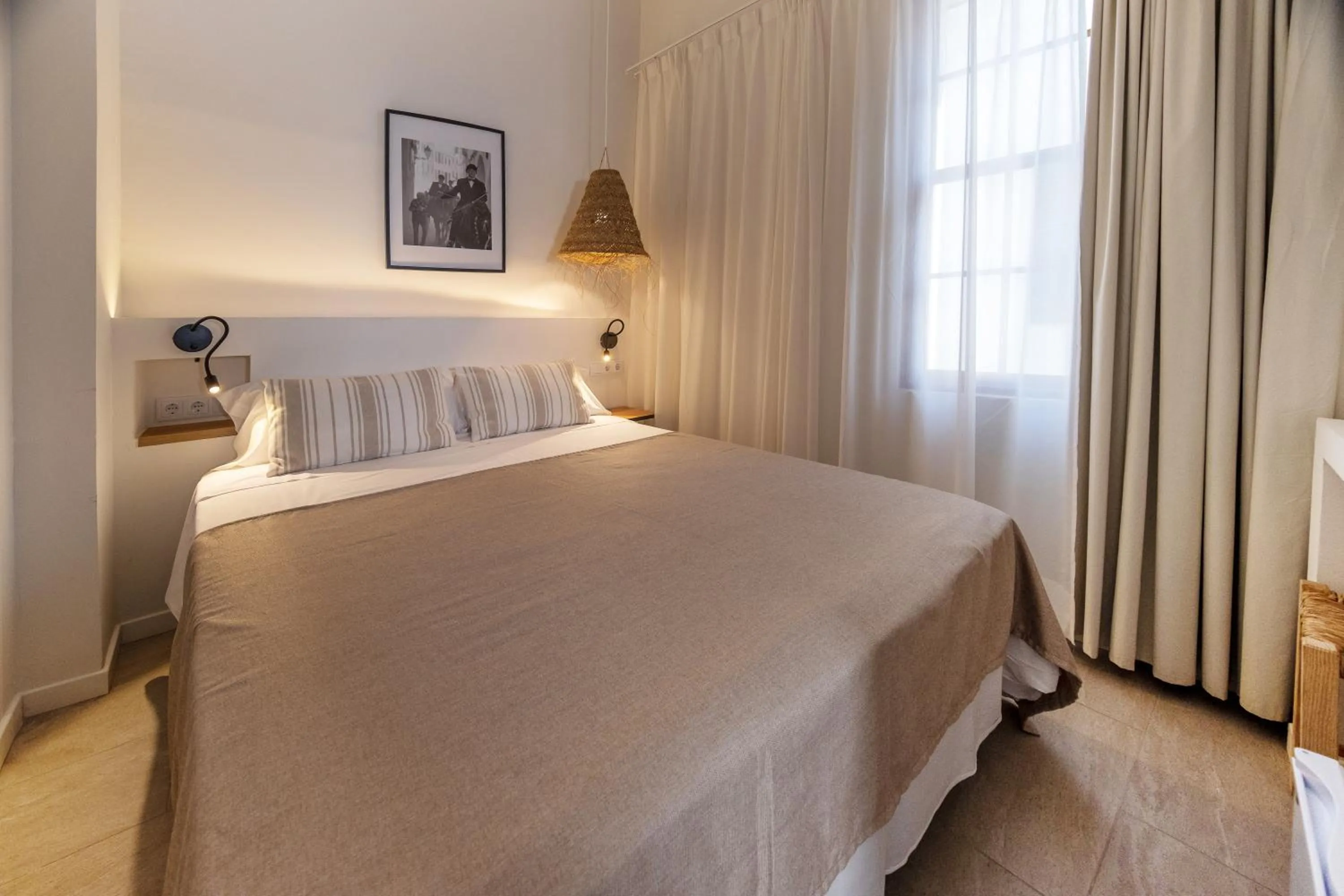 Small Double Room in Tres Tocs