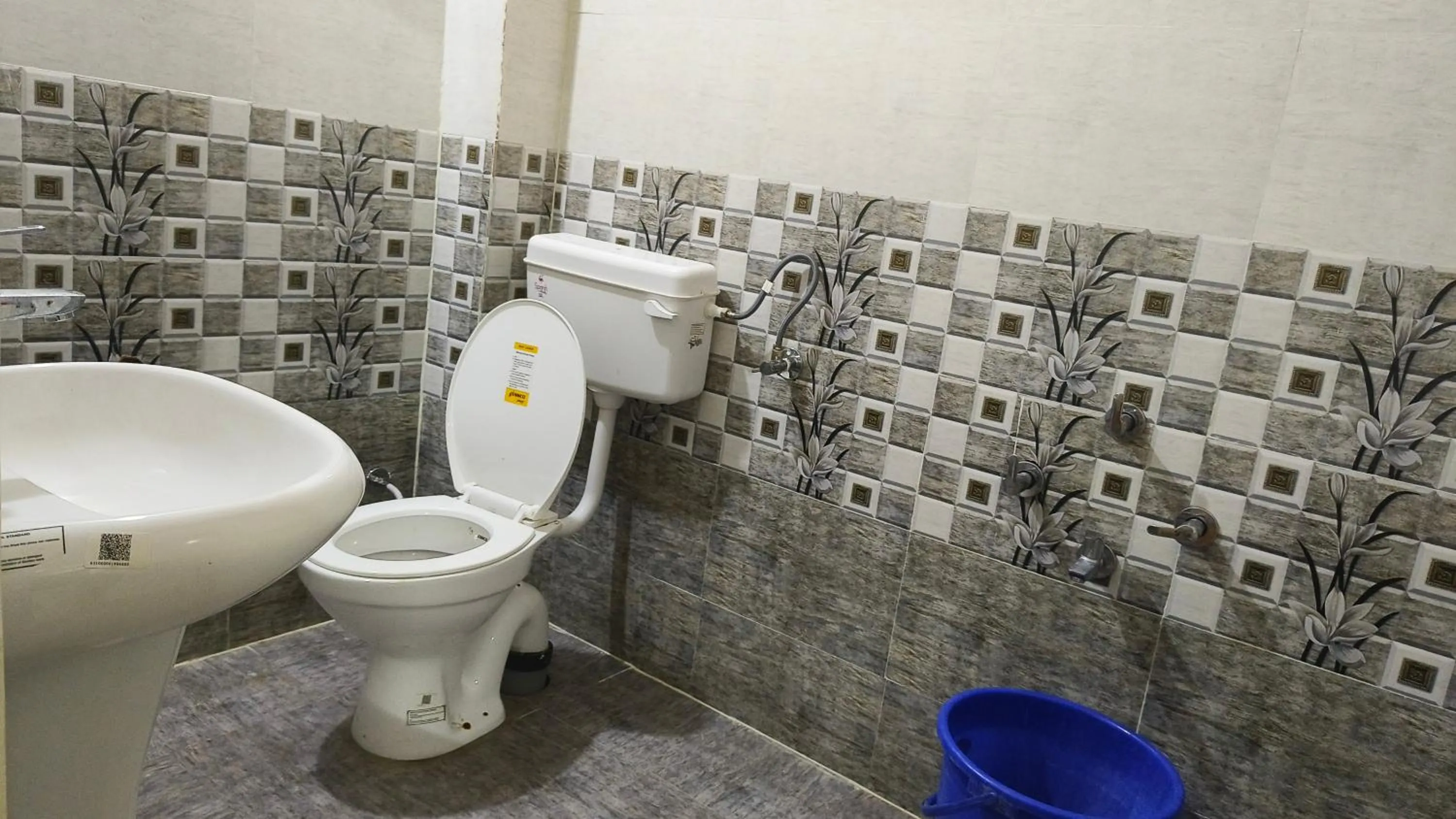 Quadruple Room with Balcony in Nain Guest House