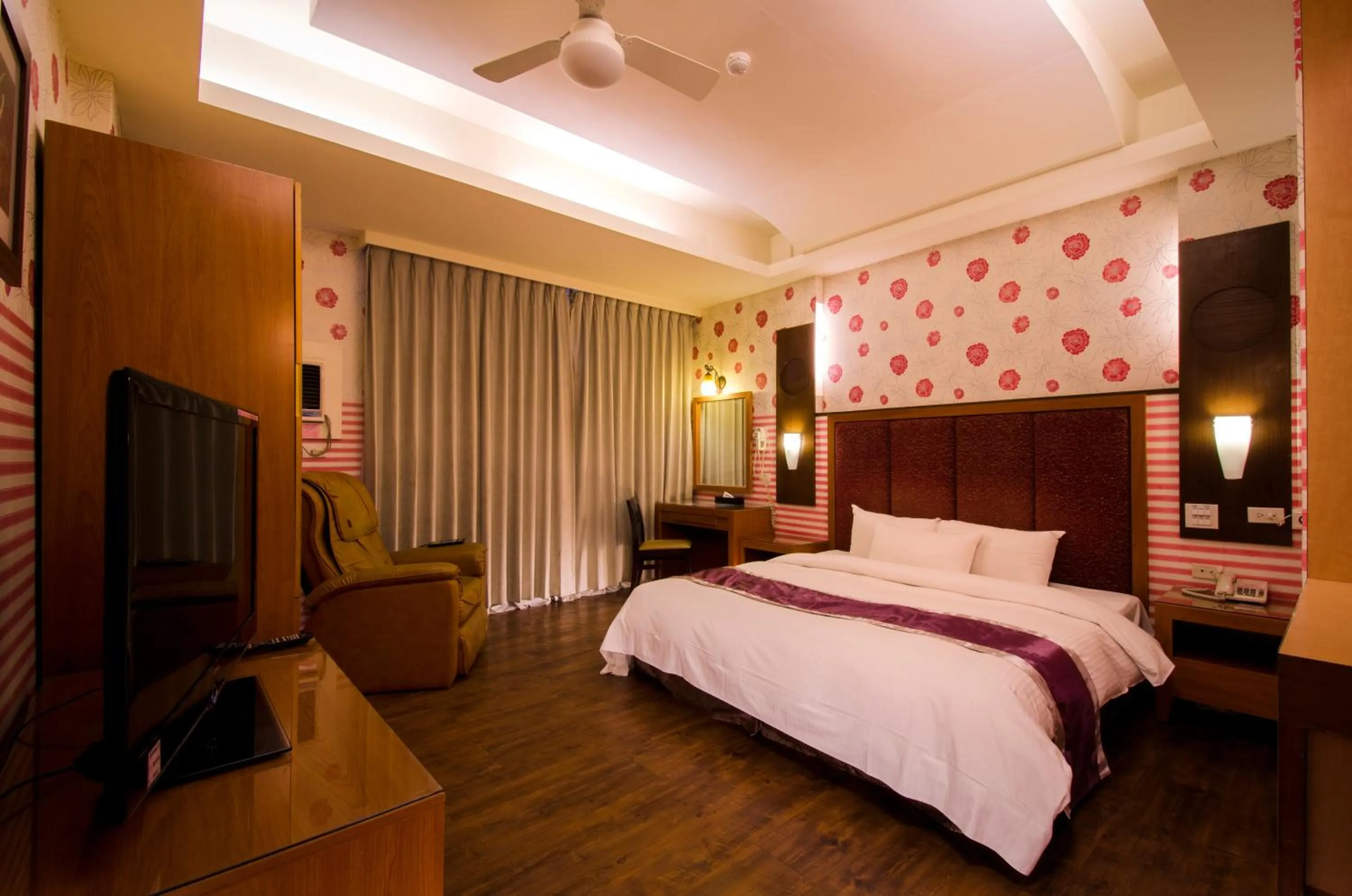 Deluxe Double Room in Wogo Hotel
