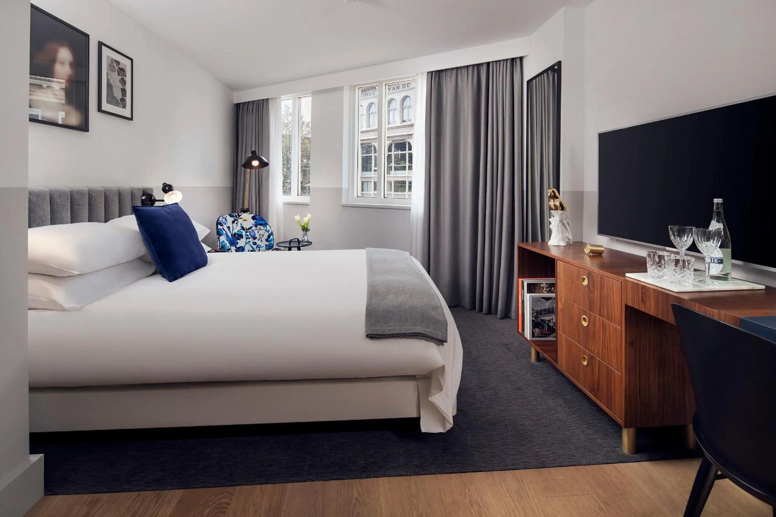 Essential Queen Room in Kimpton De Witt Amsterdam by IHG