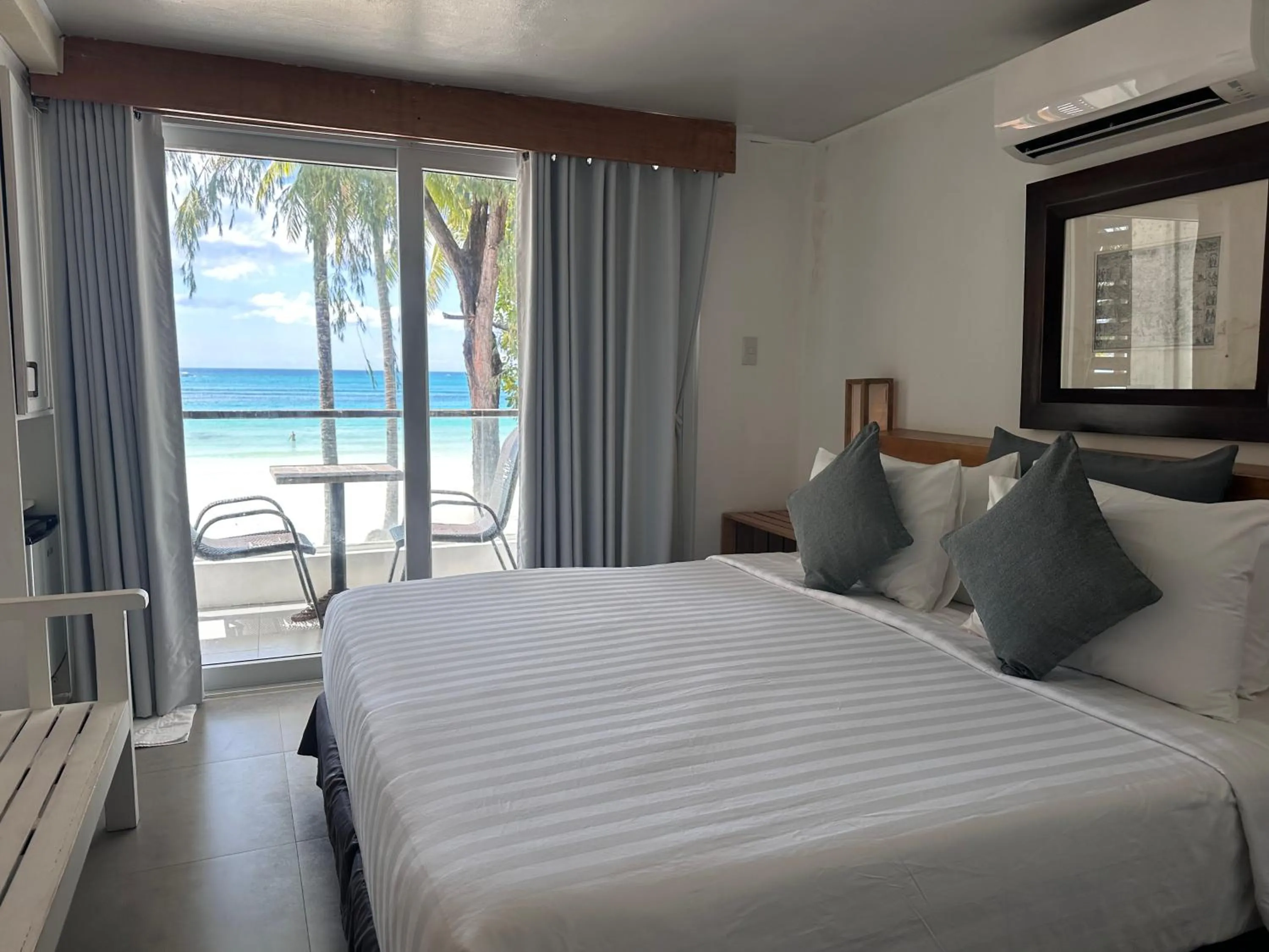 Premiere Room Beachfront with Sea View in Zuzuni Boutique Hotel