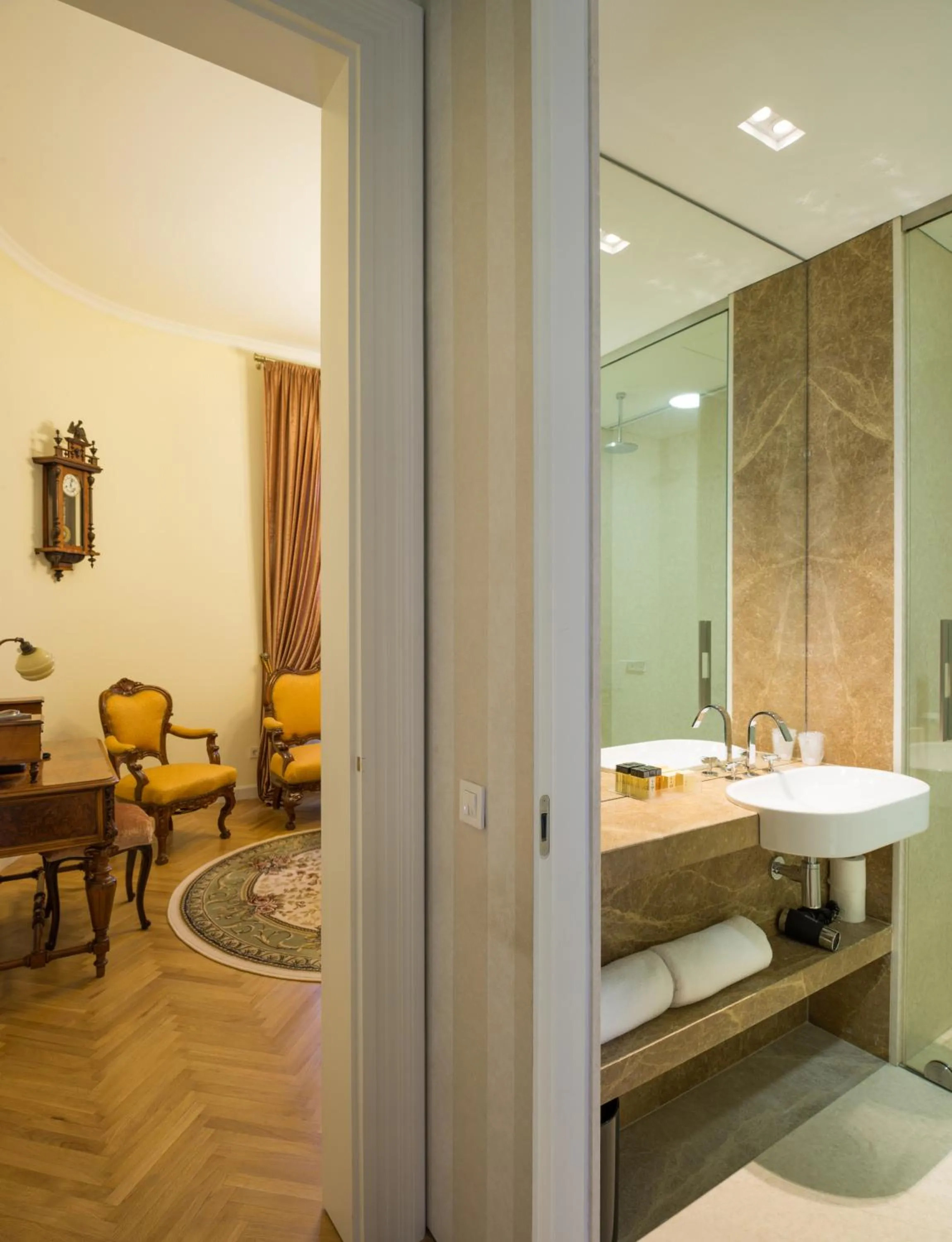 Classic Suite in Villa Csonka by Privo