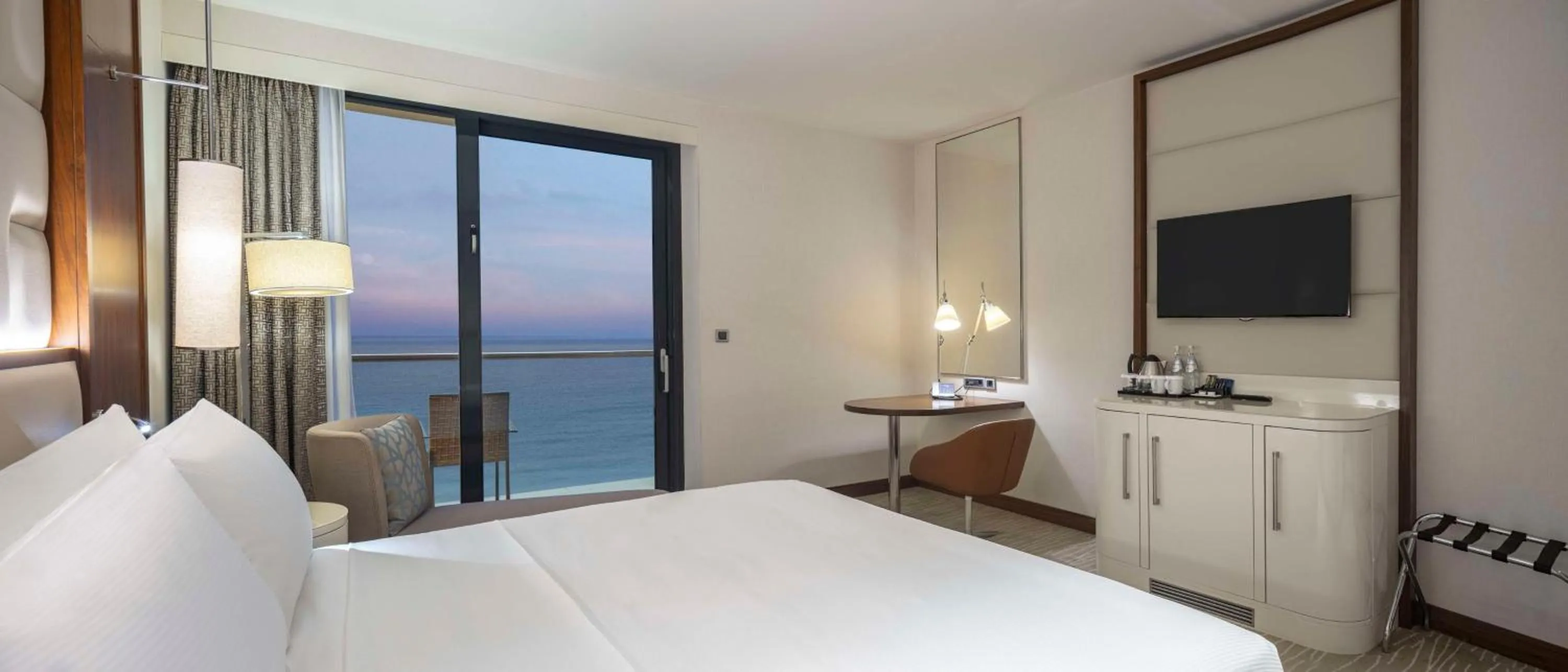 King Guest Room - Disability Access in Hilton Batumi