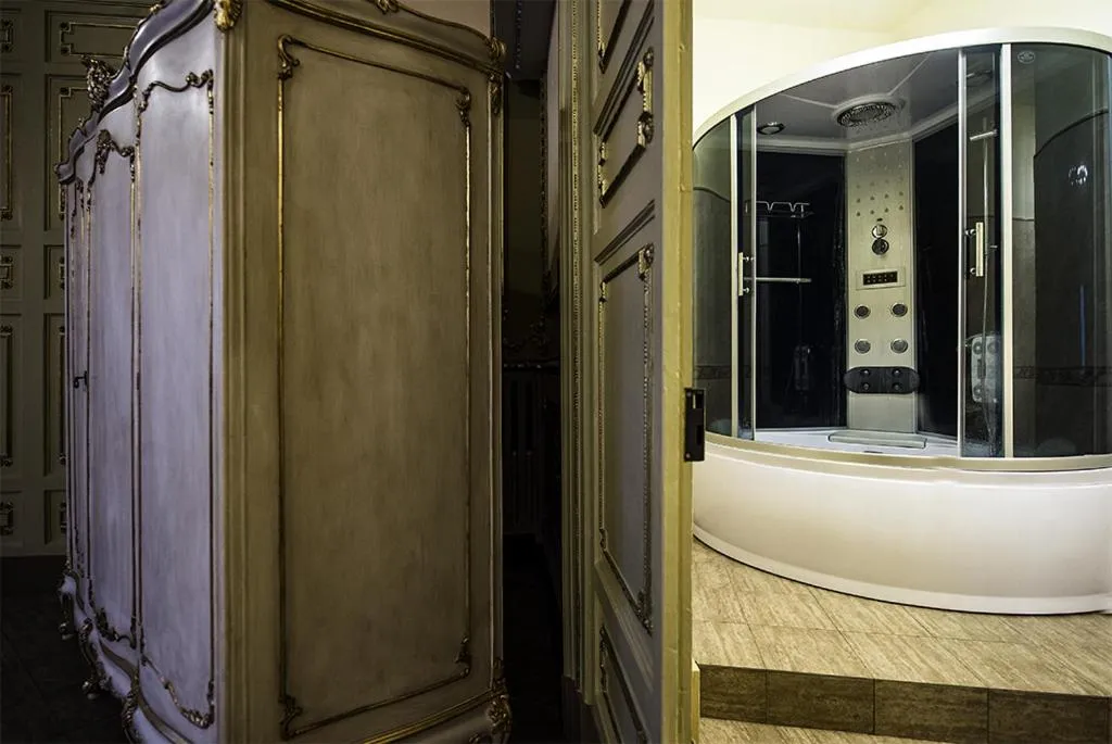 Suite with Hot Tub in Hotel Sofia