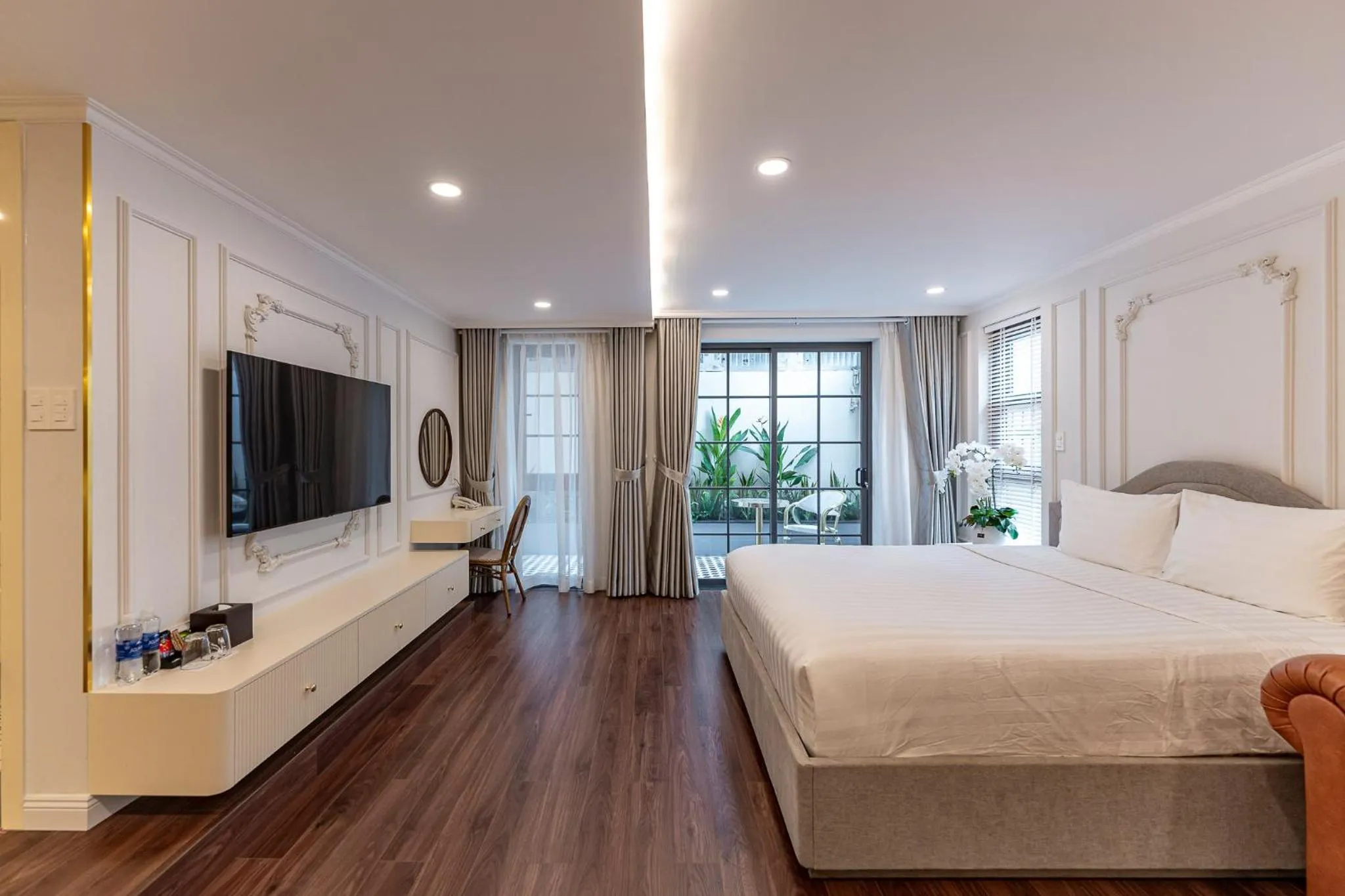 Suite in Golden Sun Apartment & Hotel