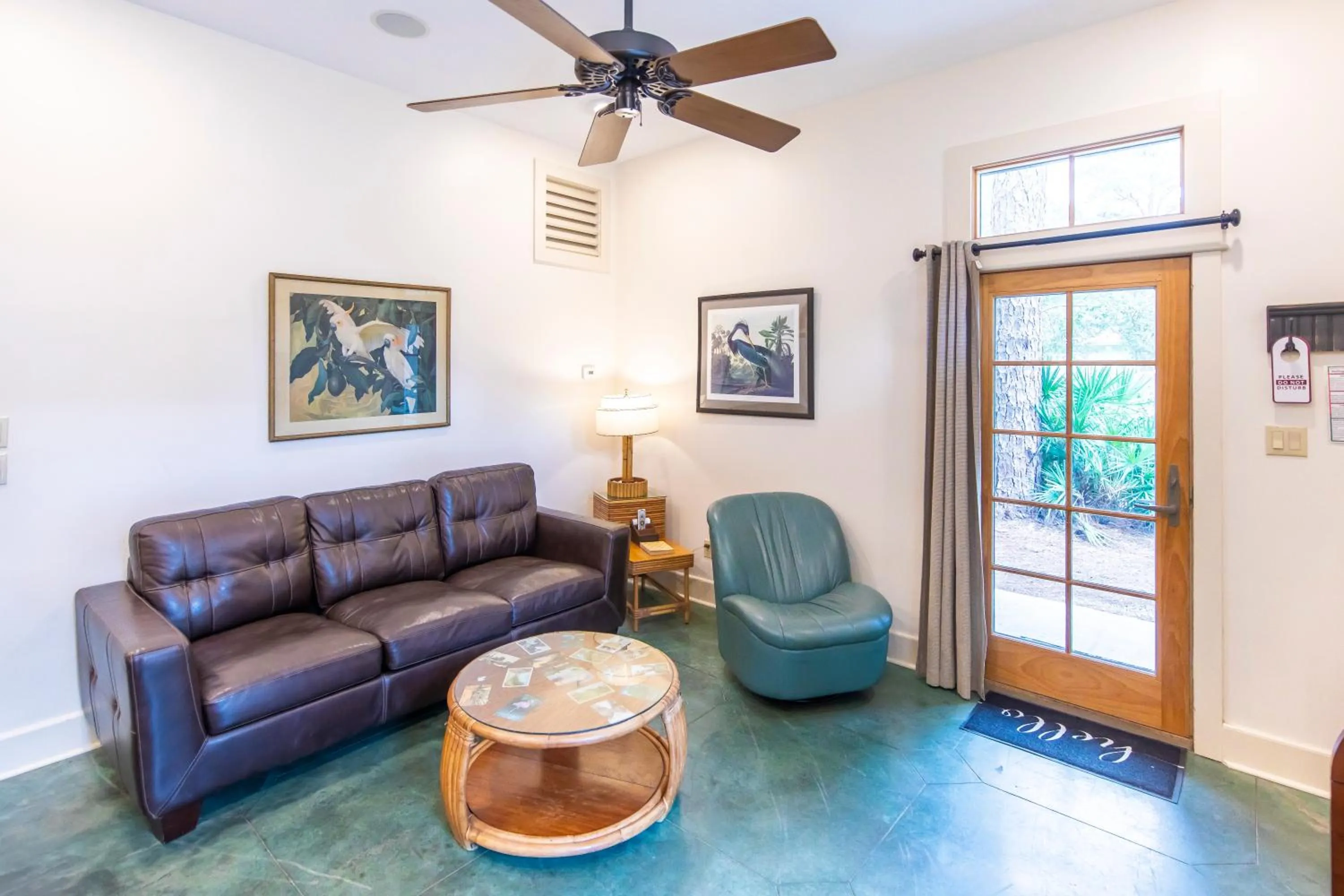 Apartment - Ground Floor in Hibiscus Coffee & Guesthouse