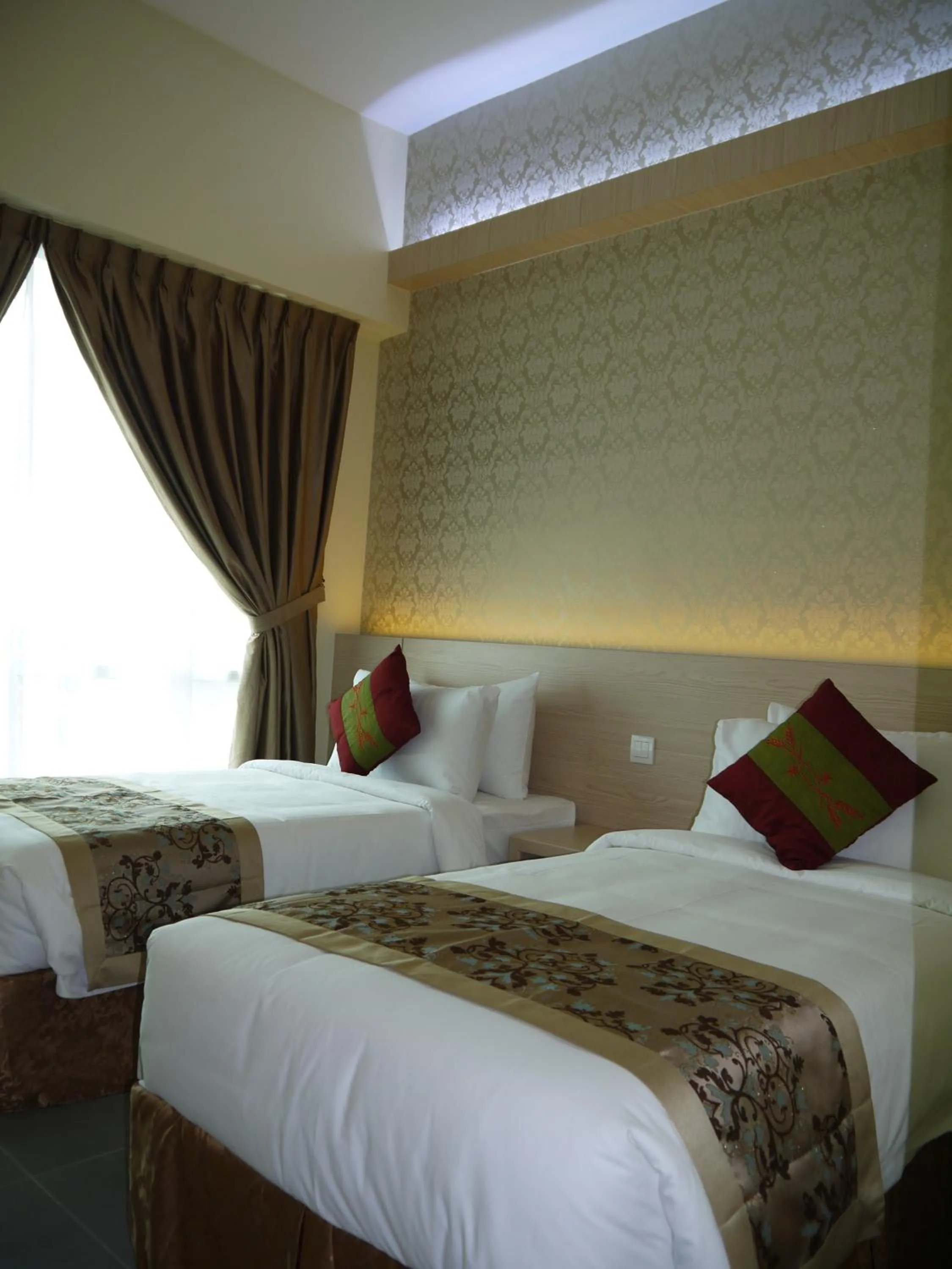 Deluxe Twin Room in MidCity Hotel Melaka