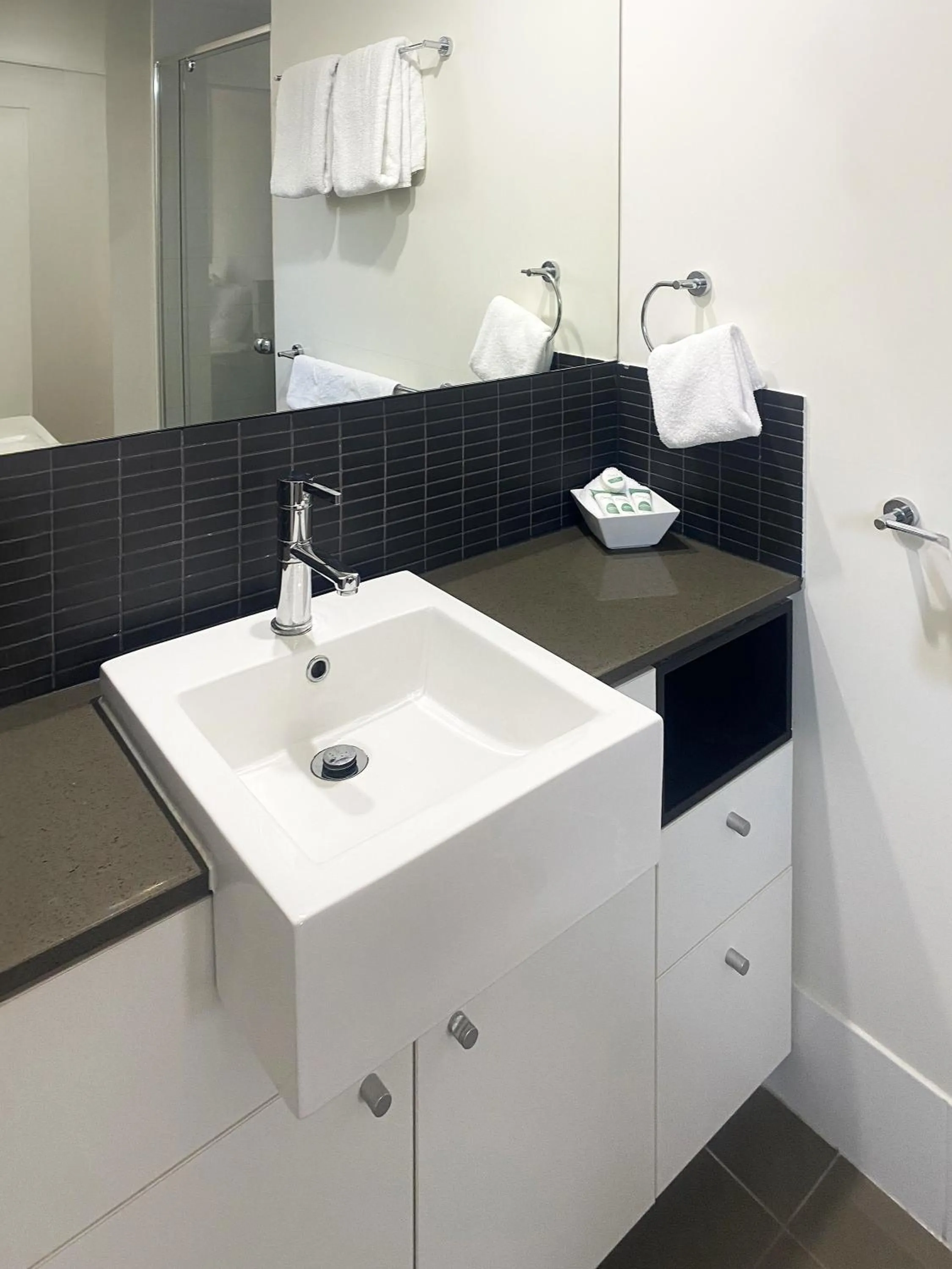 Two-Bedroom Apartment with View in Curtis Central Apartments Official