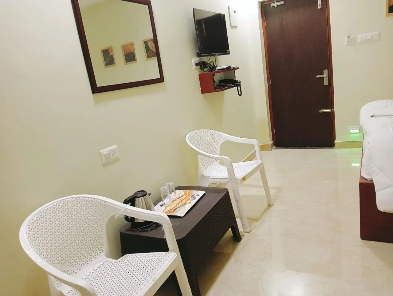 Deluxe Double or Twin Room - single occupancy in The Paradise Guest Inn