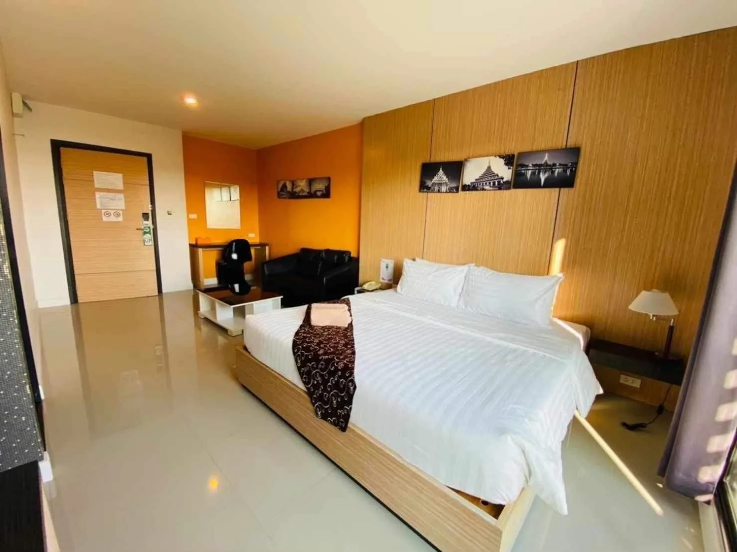 Large Double Room in I Hotel Khonkaen