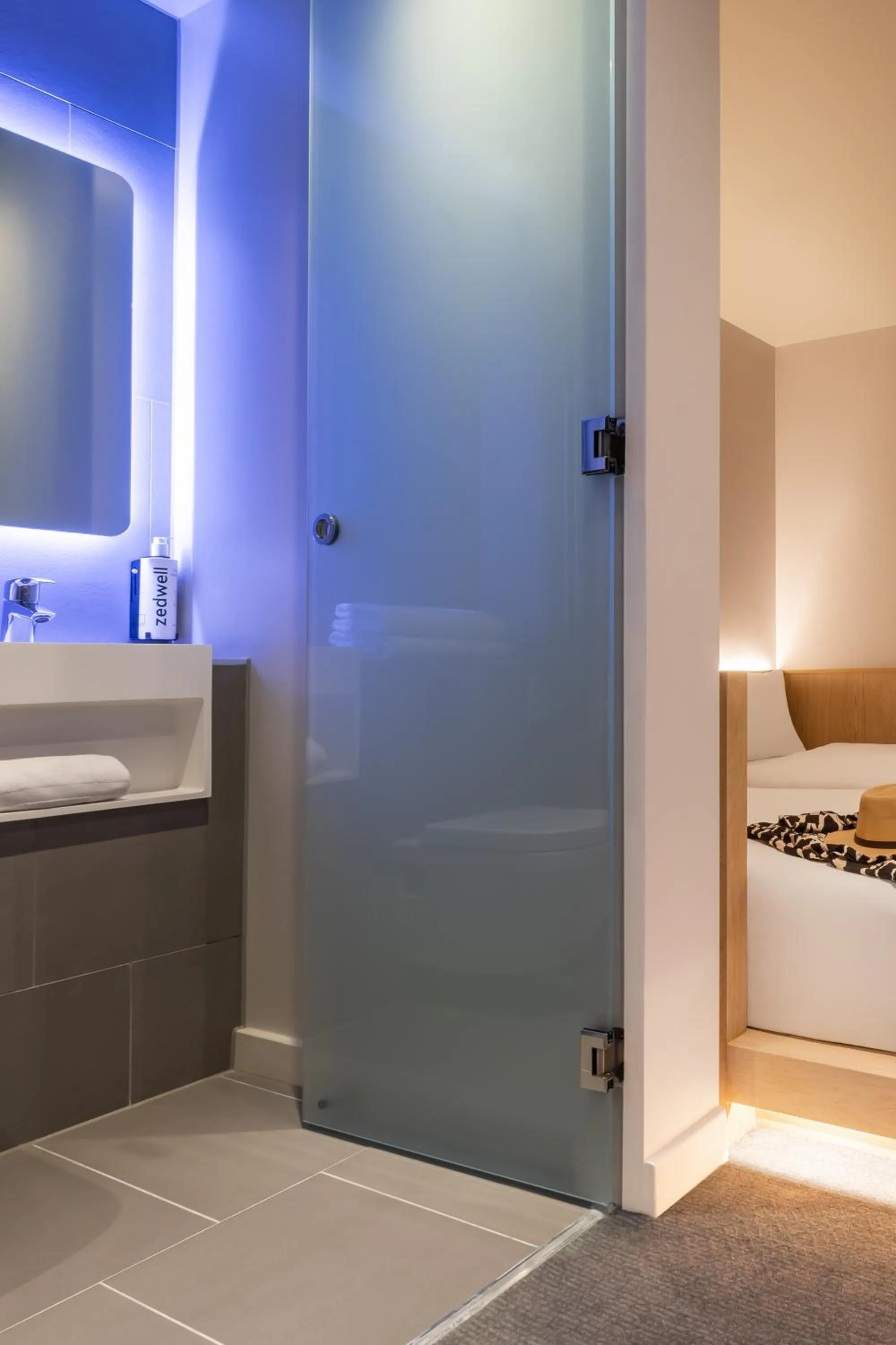 Cocoon 2 - Twin in Zedwell Hotel Greenwich