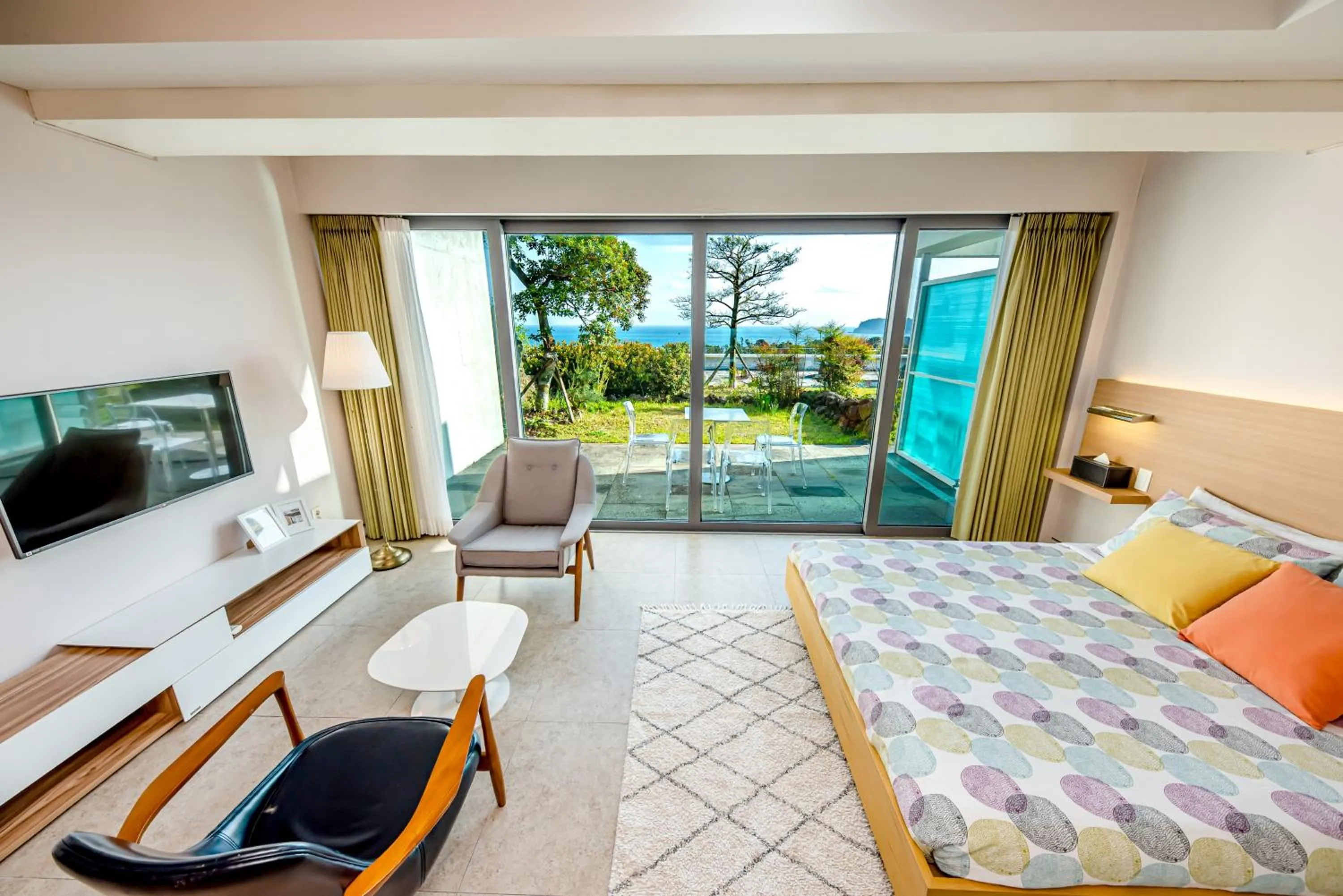 Duplex Studio in Jeju Bom stay & Art Gallery