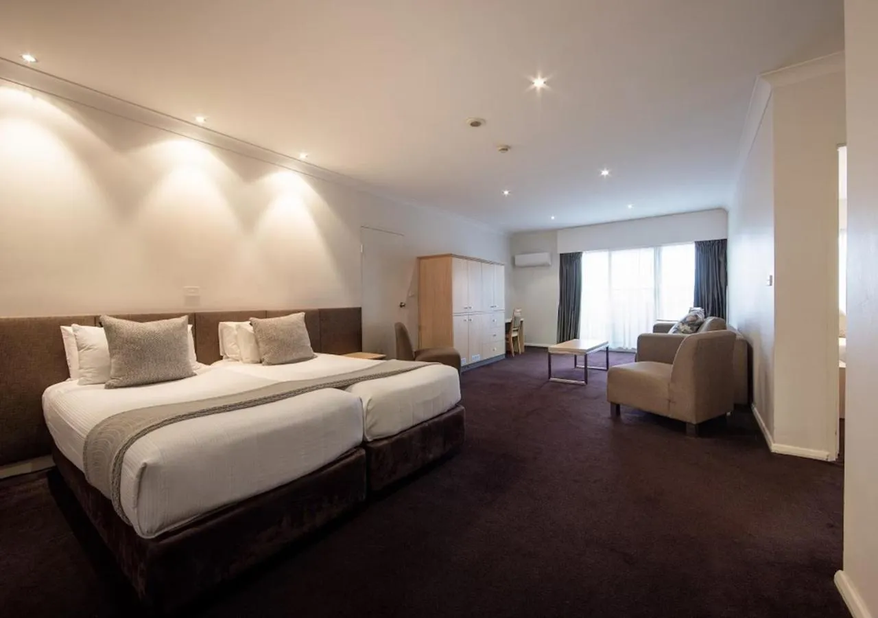 Executive Suite in The Executive Inn, Newcastle