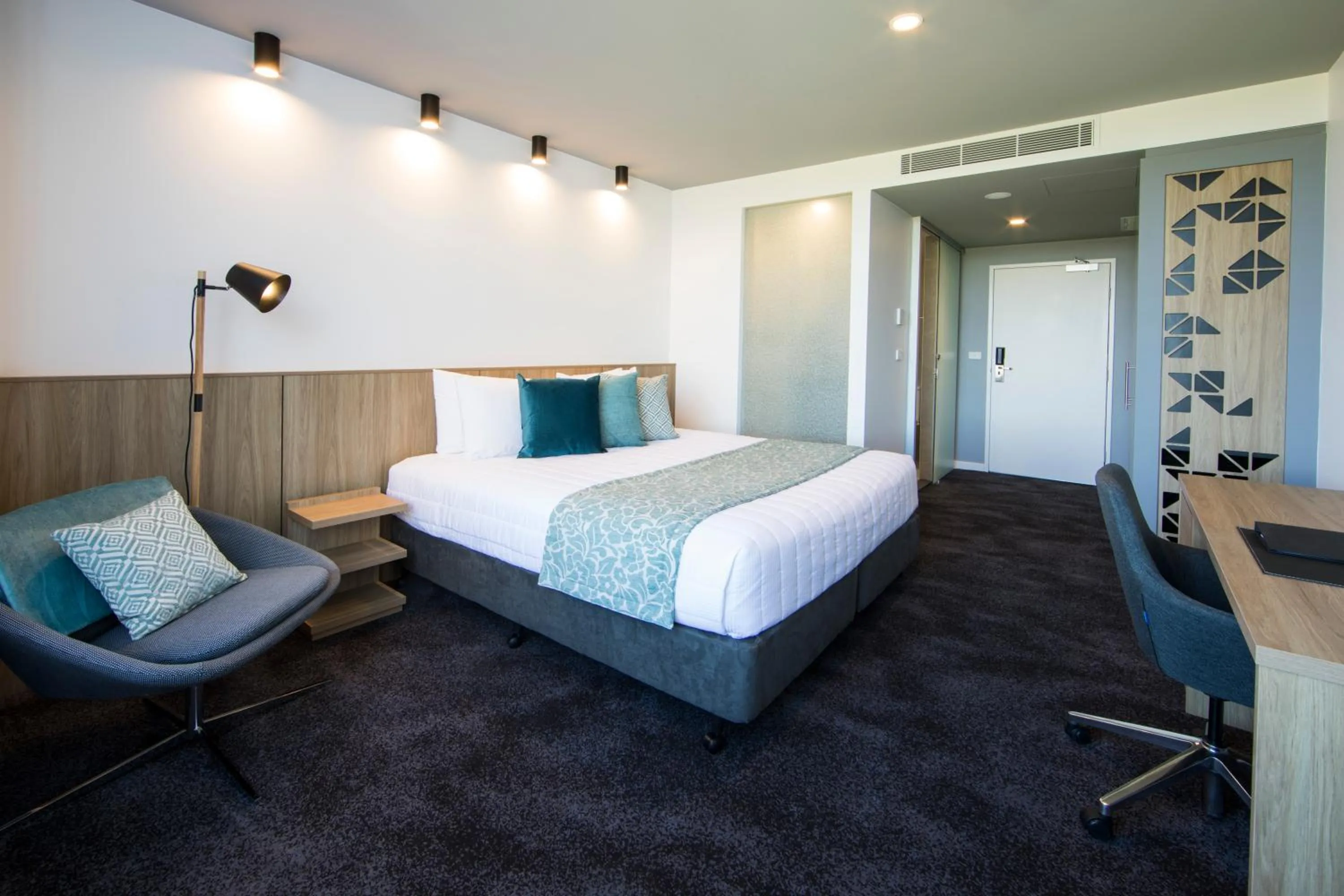 Superior King Room in The Gateway Inn, Newcastle