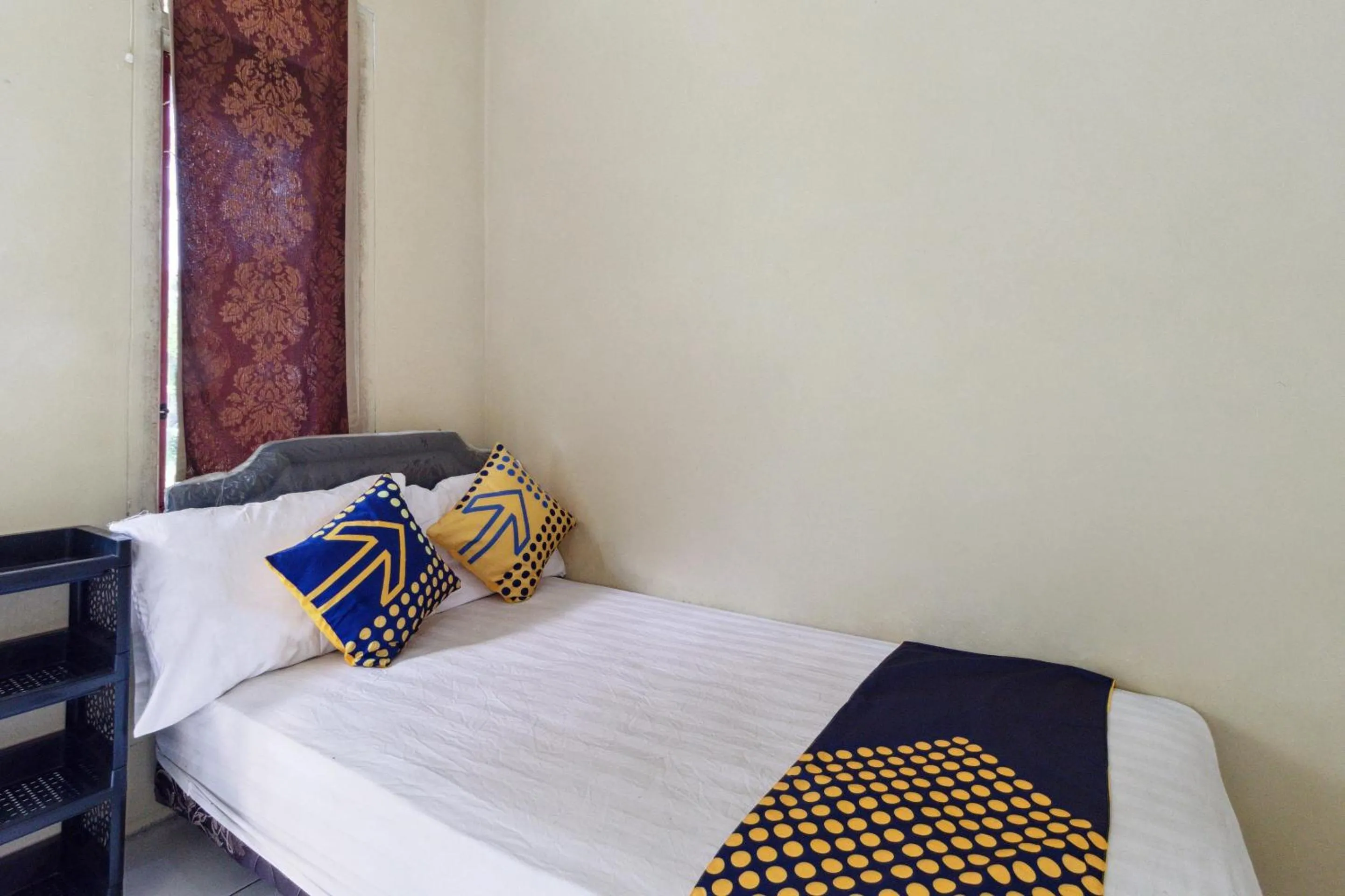 Budget Double Room in Hotel O Al Mahira Syariah