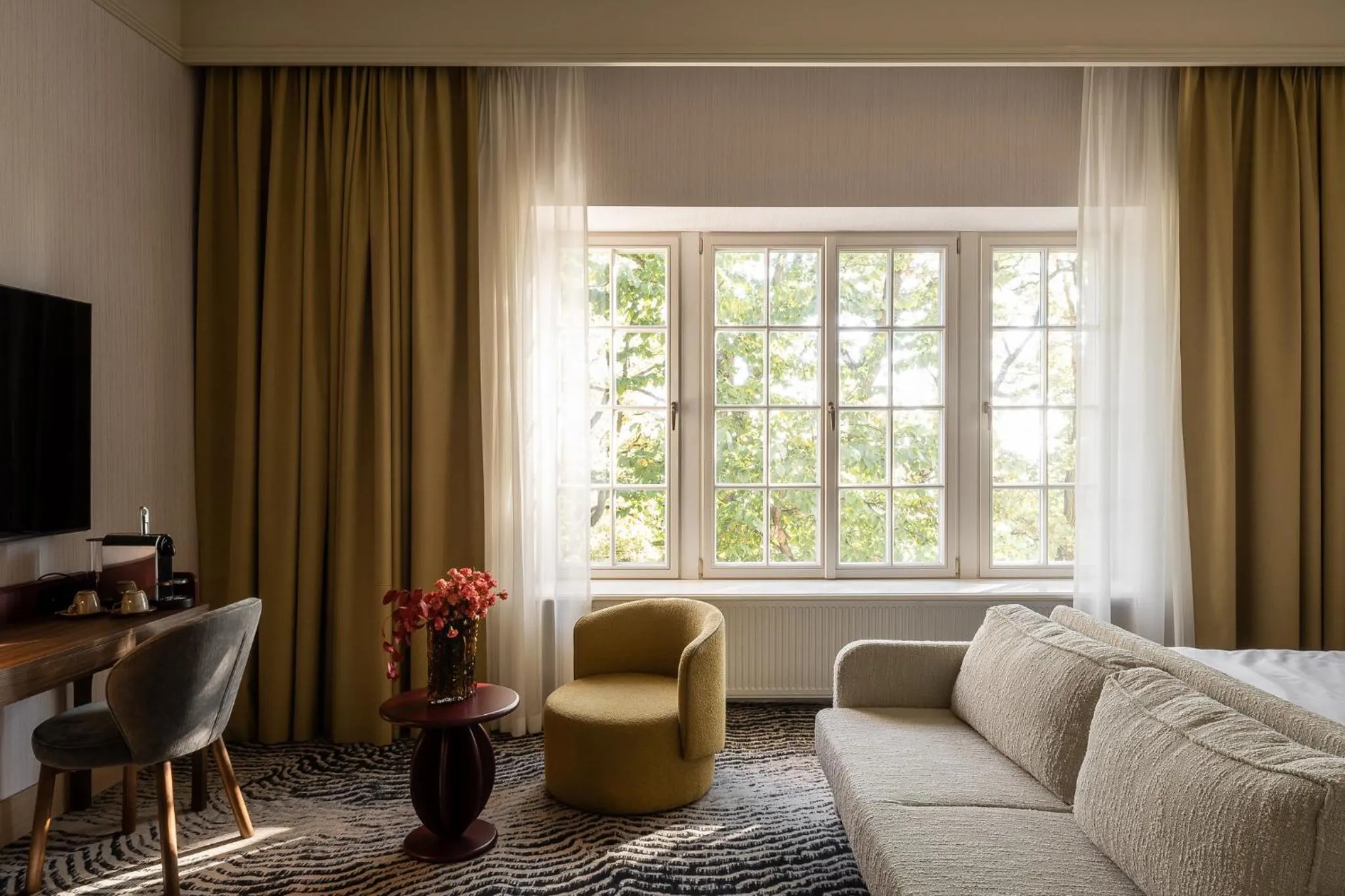 Grand  in Zinar Castle