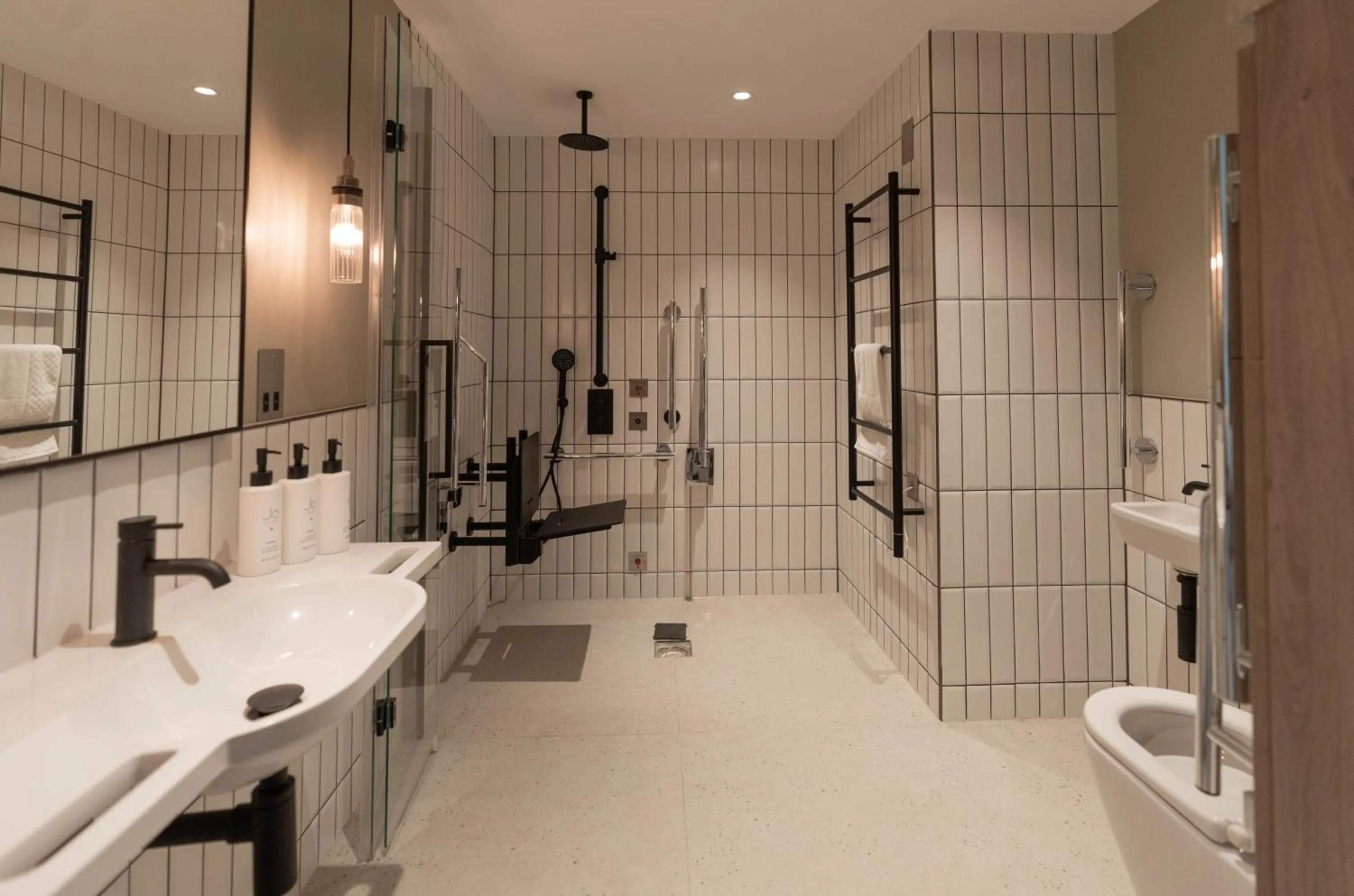 Courtyard View Accessible Double or Twin in Bailiffgate Hotel