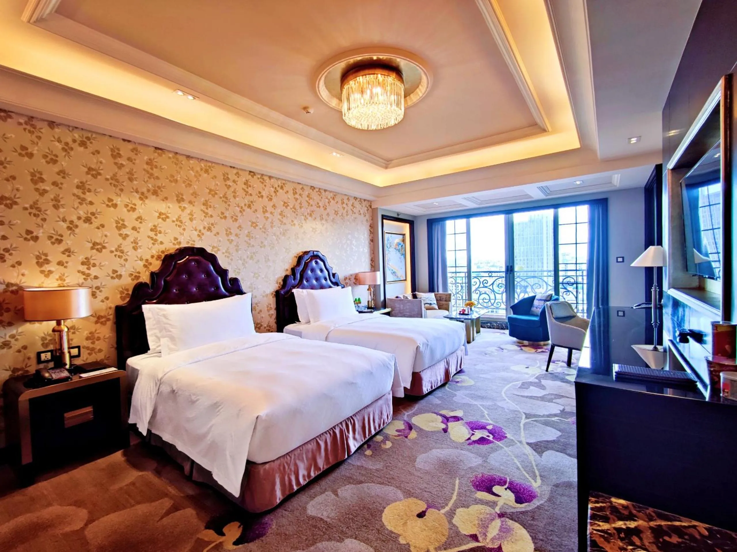 Twin Room - single occupancy in Chateau Star River Guangzhou-Free Shuttle Between Hotel And Exhibition Center & Welcome Drink During Canton Fair