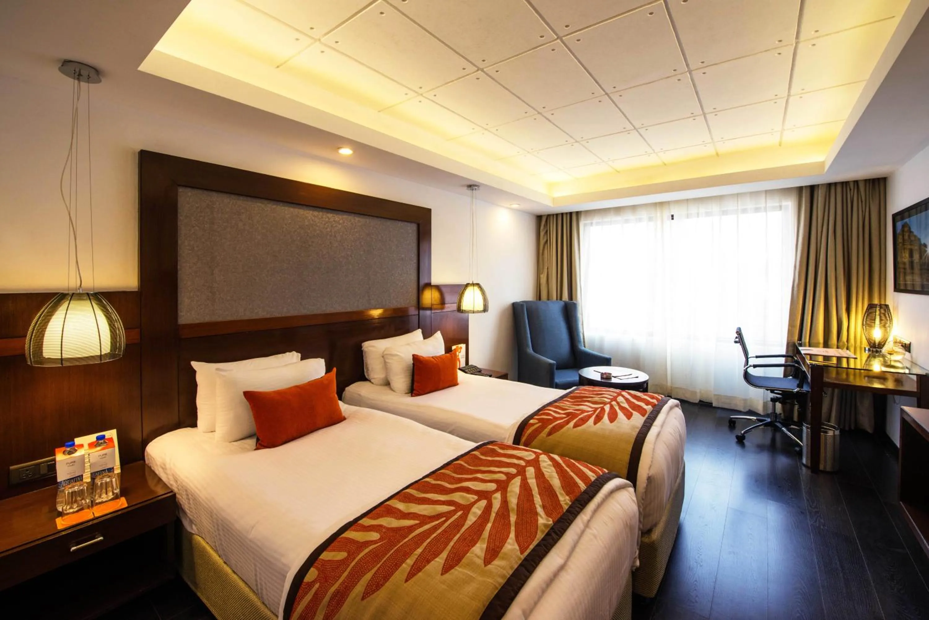Deluxe Double or Twin Room in The Cunningham Hotel Bangalore