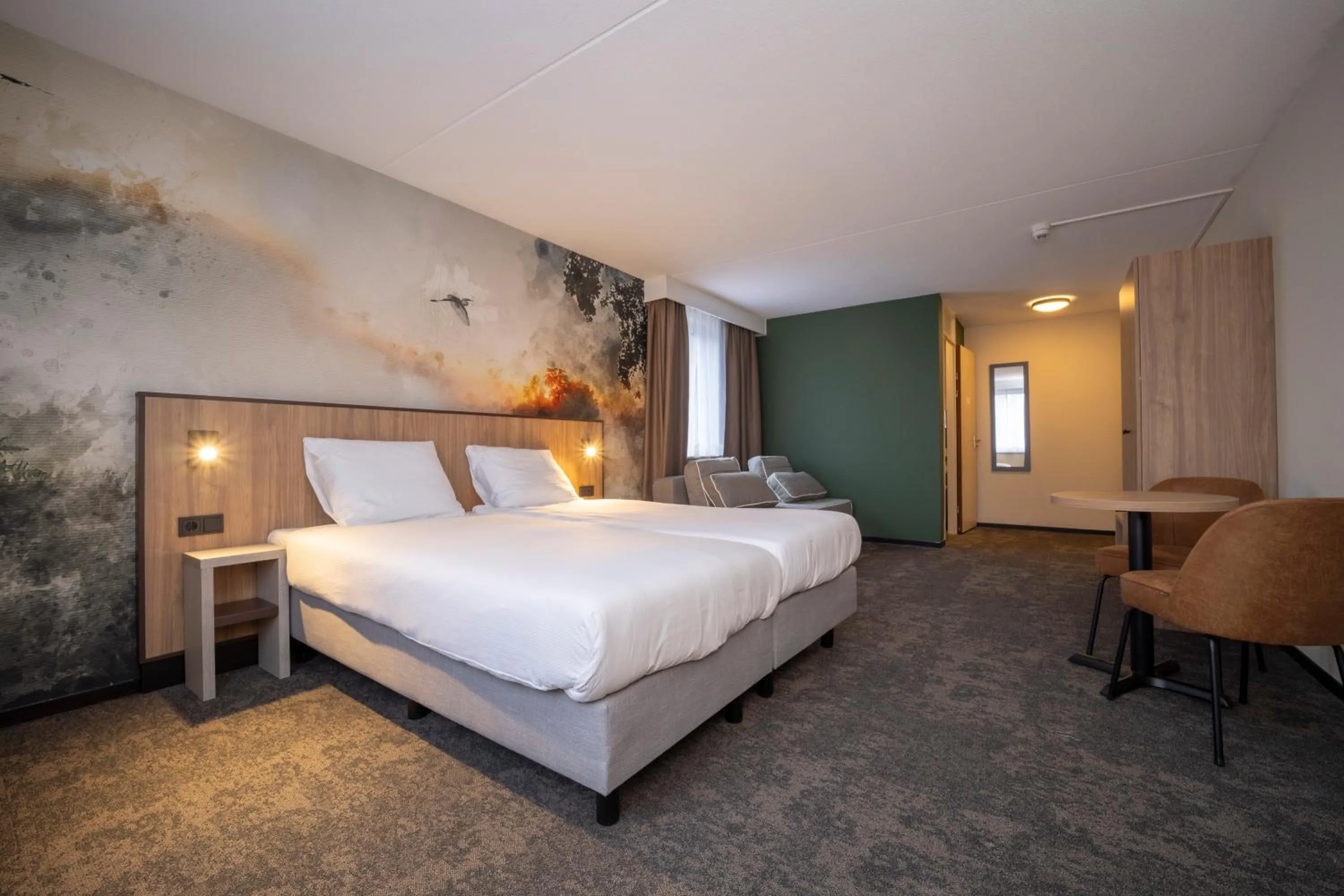 Comfort Triple Room with Shower in Fletcher Hotel Restaurant Rooland