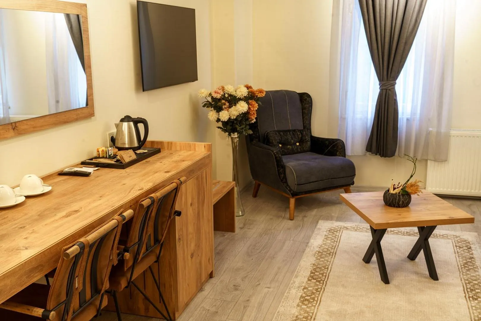 Suite with Terrace in Grand 464 Otel