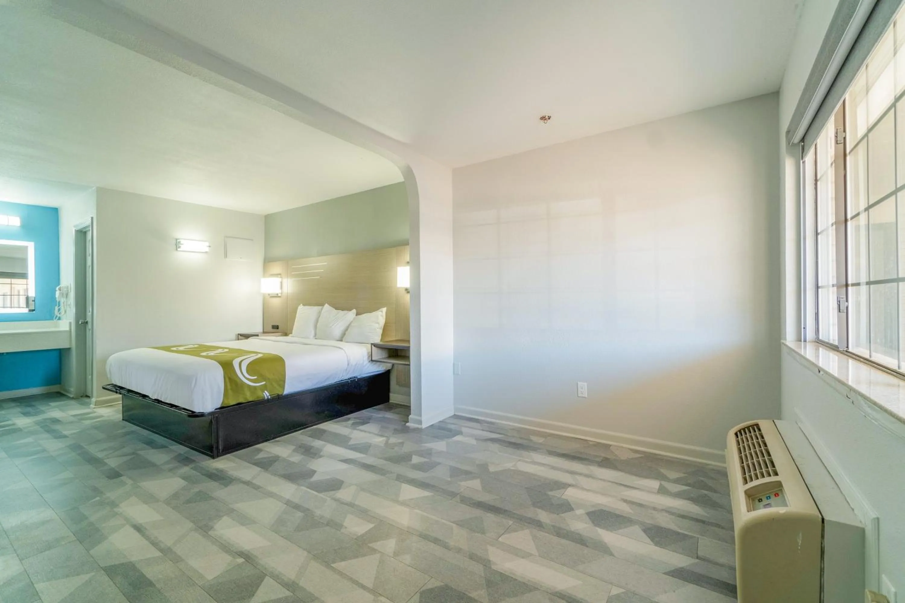 King Bed Non-Smoking in Pleasanton Executive Inn By OYO