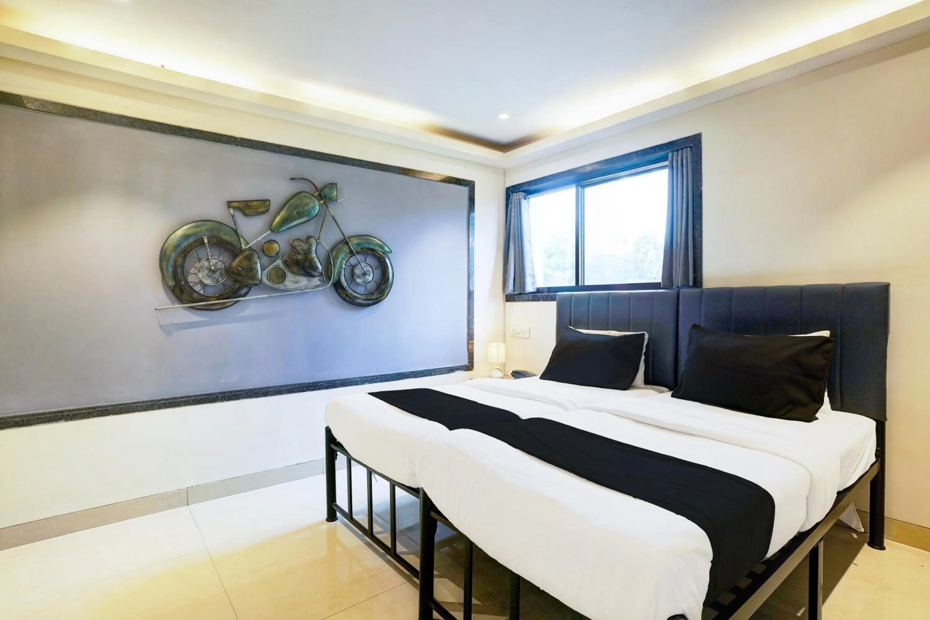 Classic Triple Room - single occupancy in Super Hotel O Seawoods Near Palm Beach Road Formerly Sai Roop