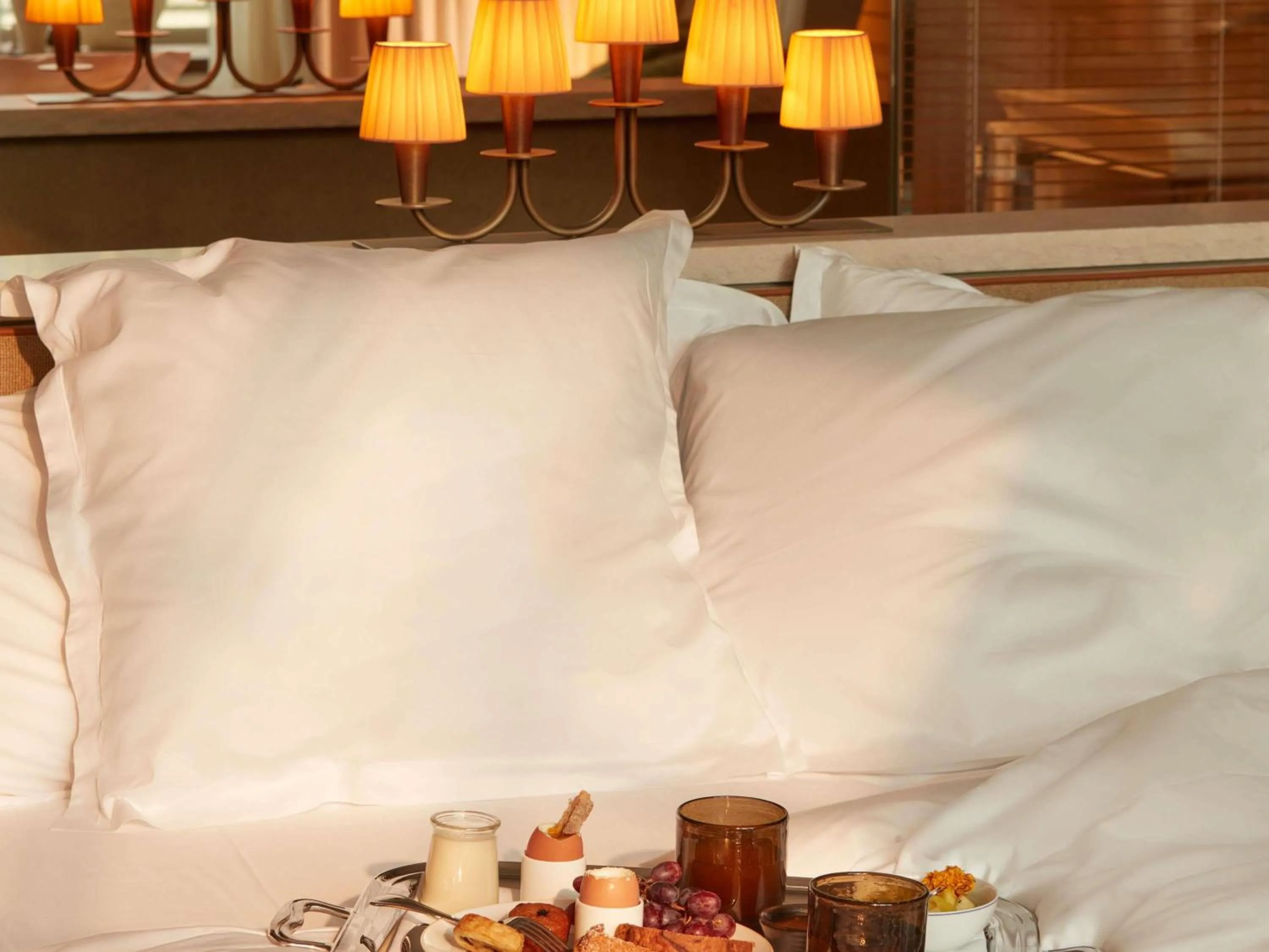 Deluxe King Room in Mondrian Bordeaux Les Carmes