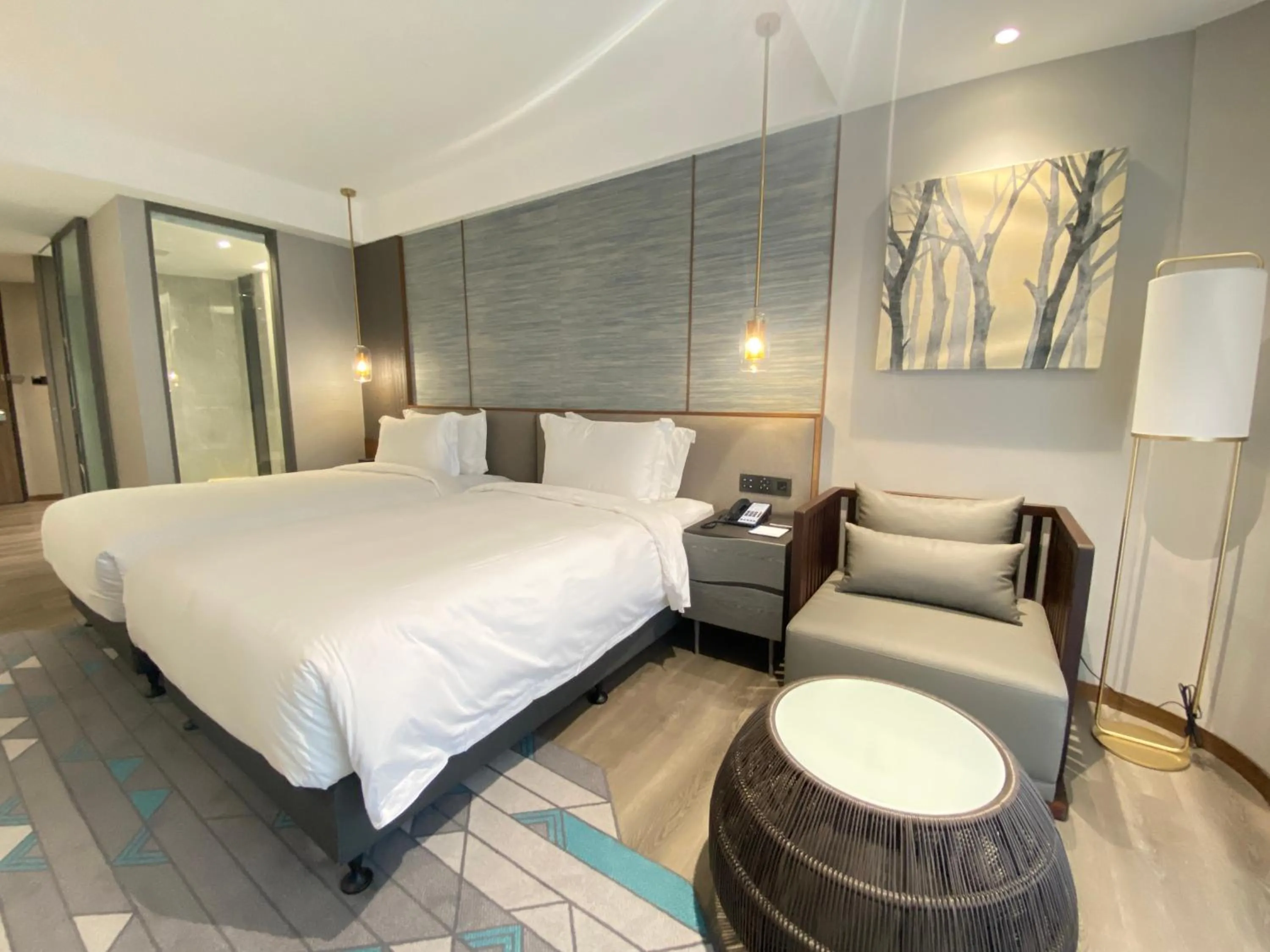 Deluxe Double Room with Balcony and Side Lake View in Wyndham Sun Moon Lake