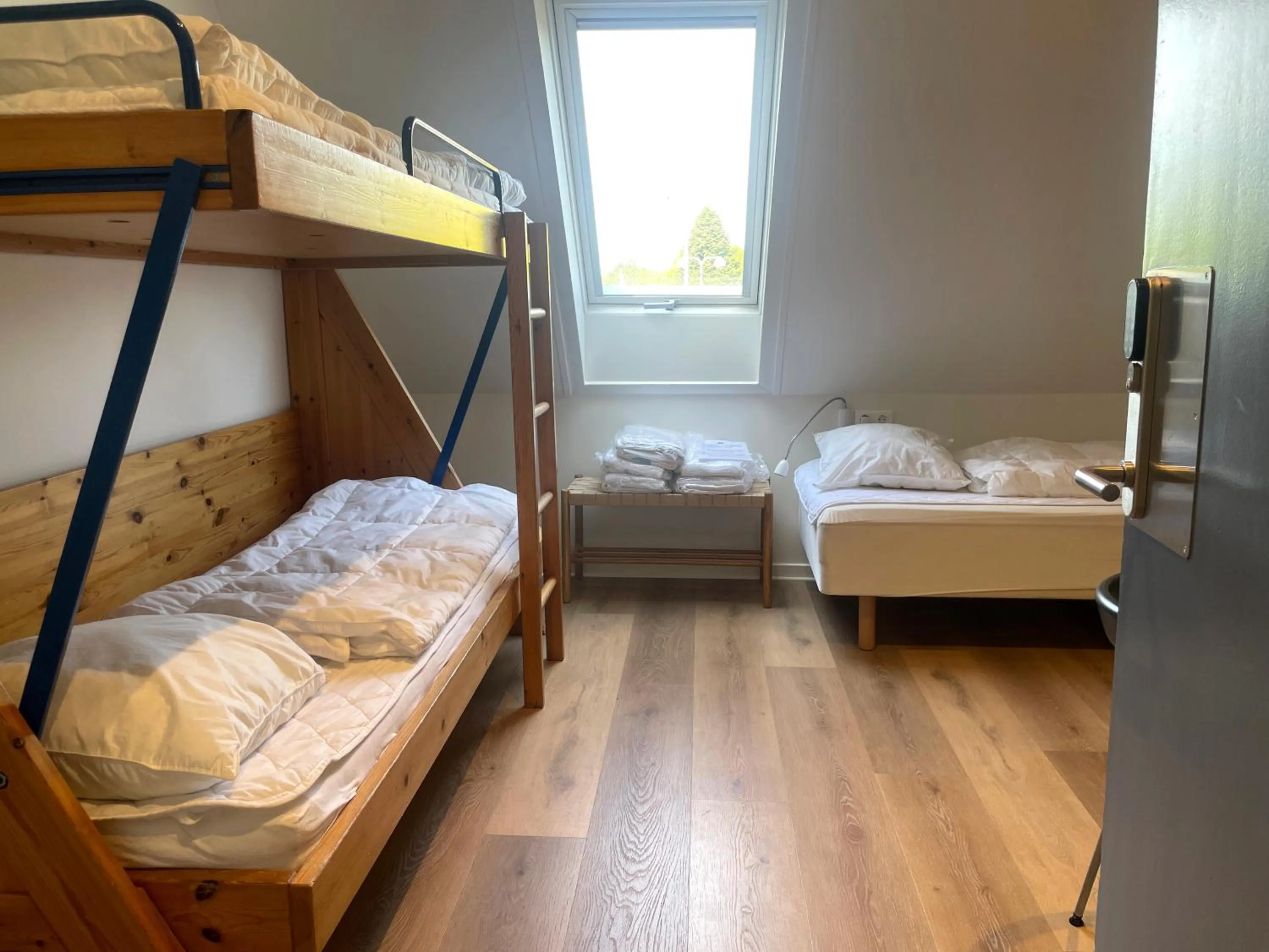 Quintuple Room with Shared Bathroom in Kragsbjerggaard Vandrerhjem