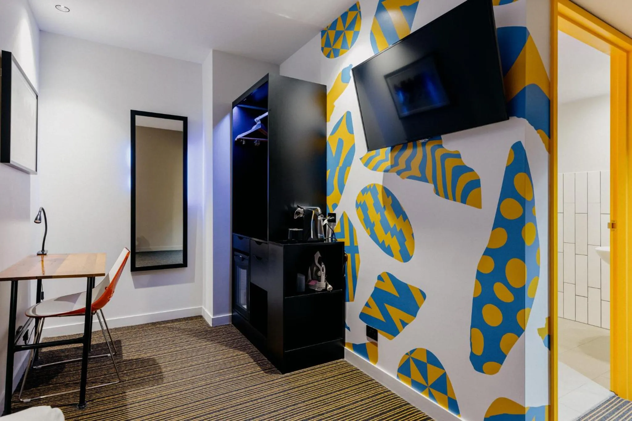 Hotel Queen - Accessible with Free WIFI in The Constance Fortitude Valley