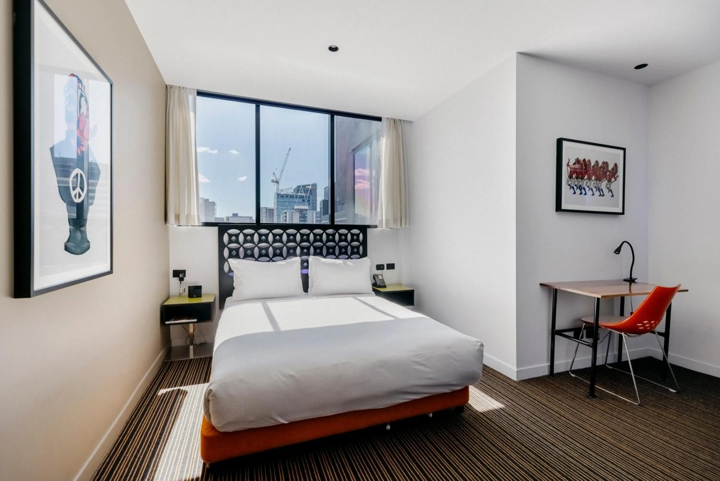 Hotel Queen Urban View with Free WIFI  in The Constance Fortitude Valley