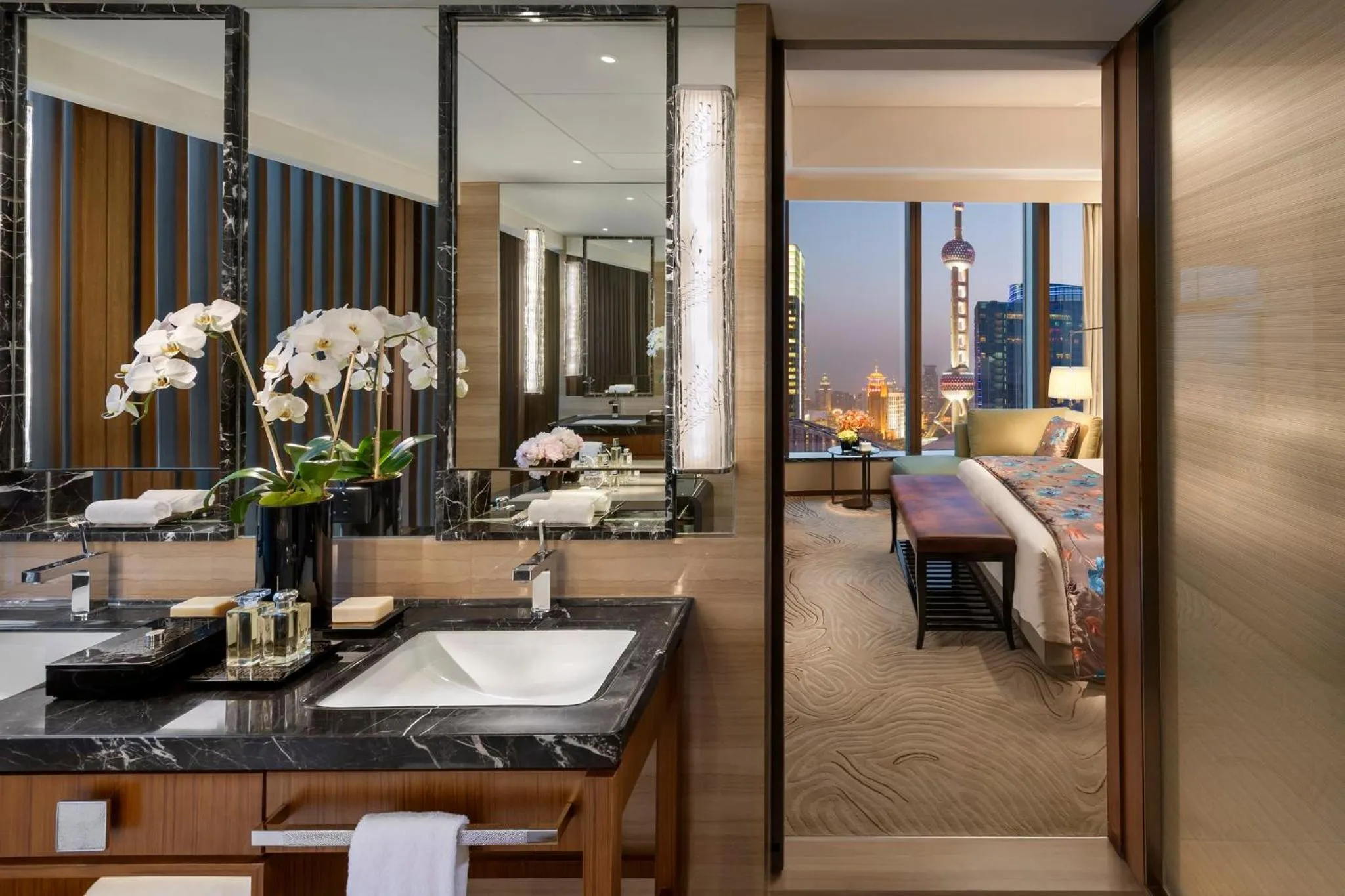 Pearl Tower Suite King in Mandarin Oriental Pudong, Shanghai