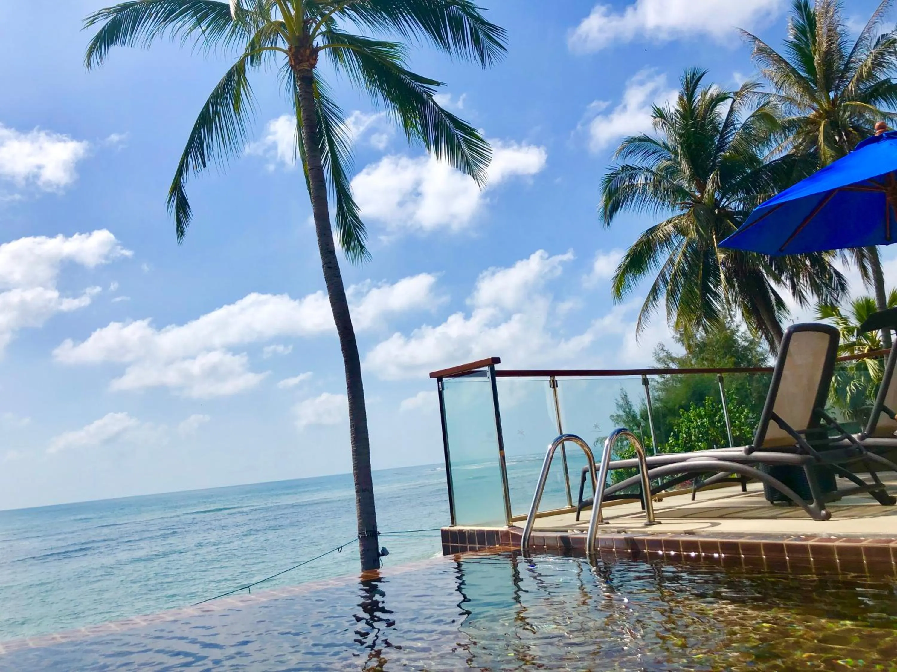 2 bedroom Pool Seaview Suite in Royal Beach Boutique Resort & Spa Koh Samui