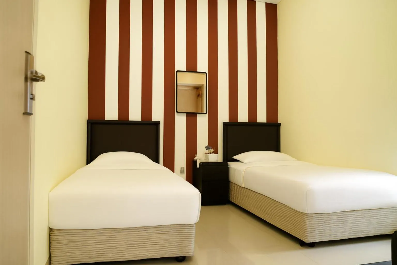 Deluxe Twin Room in Multi 88 Syariah