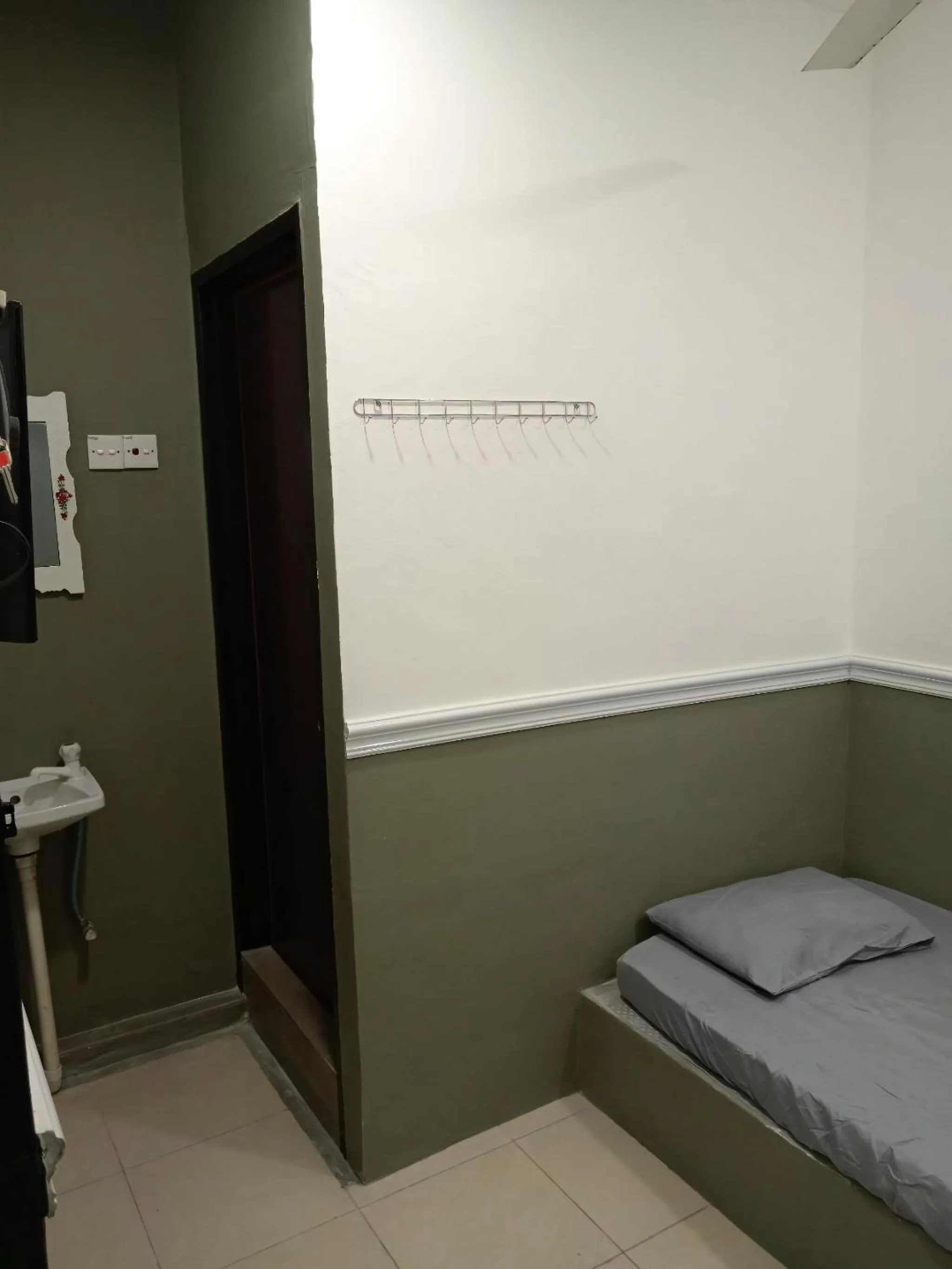 Single - single occupancy in Hotel Seri Intan Tampin