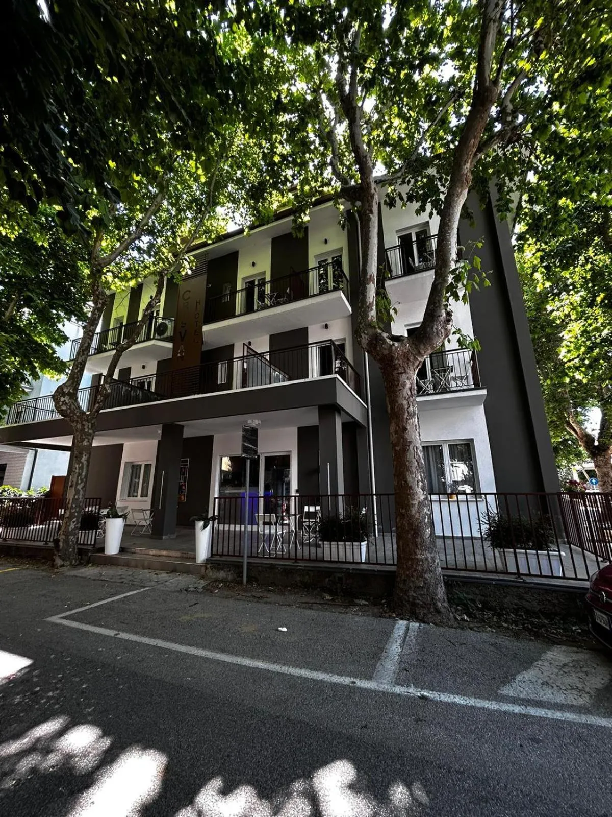 Hotel apartments Crisvan