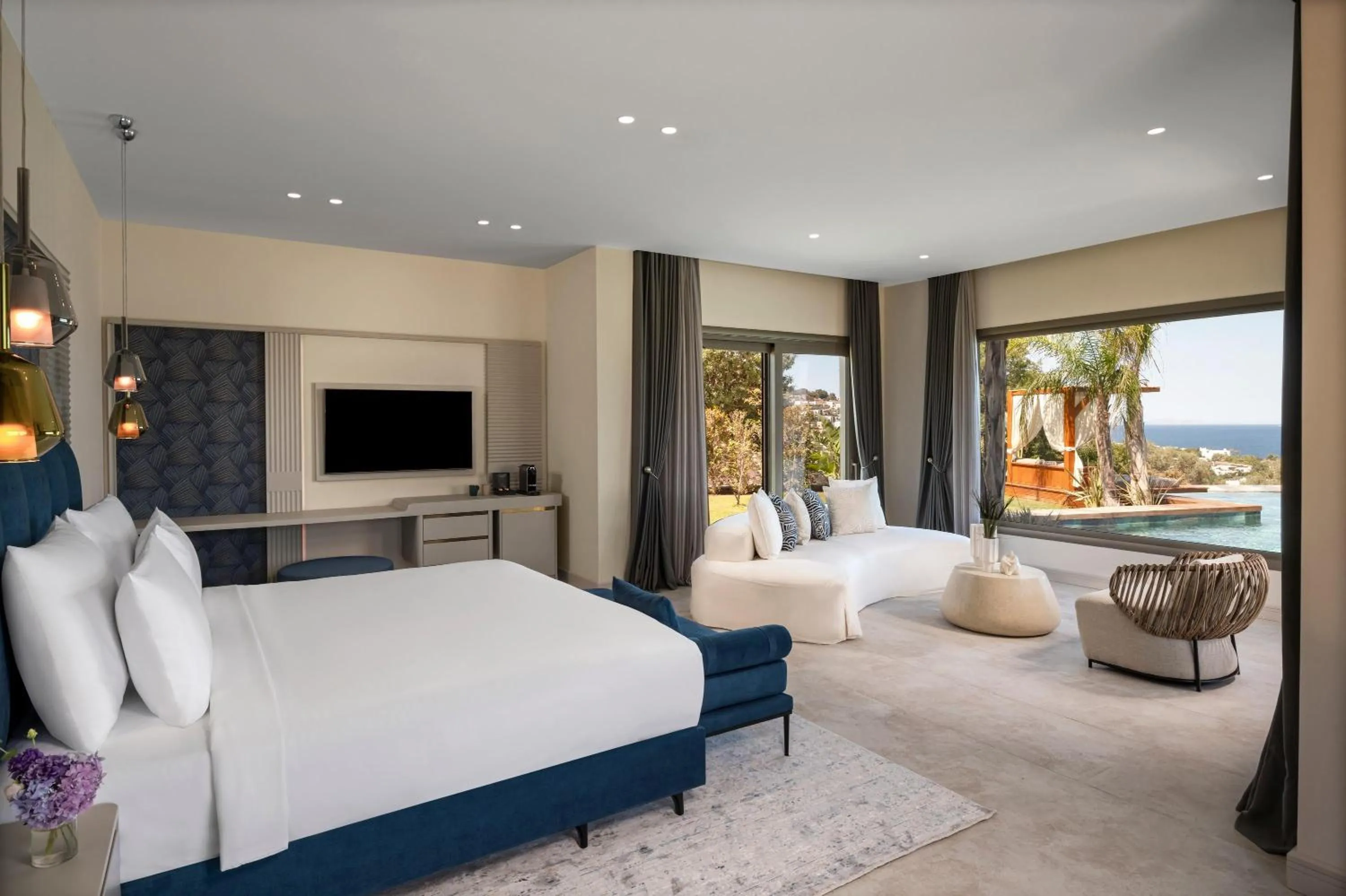 Suite with Pool View in Ailla Yalıkavak