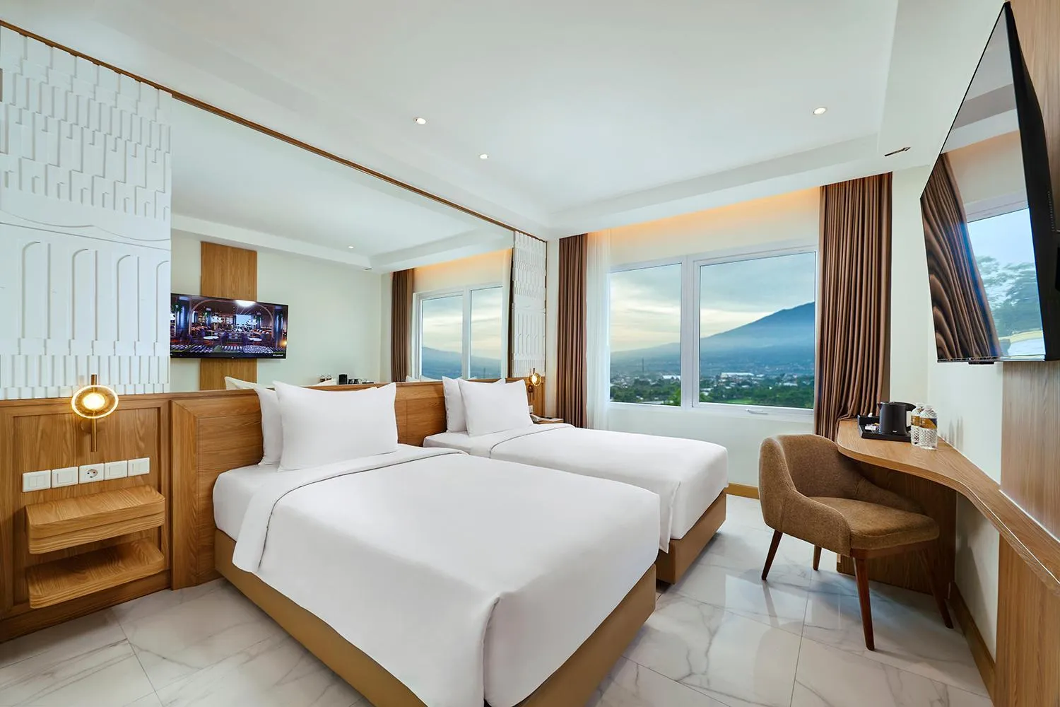 Deluxe Twin Room in Golden Hill by Golden Tulip