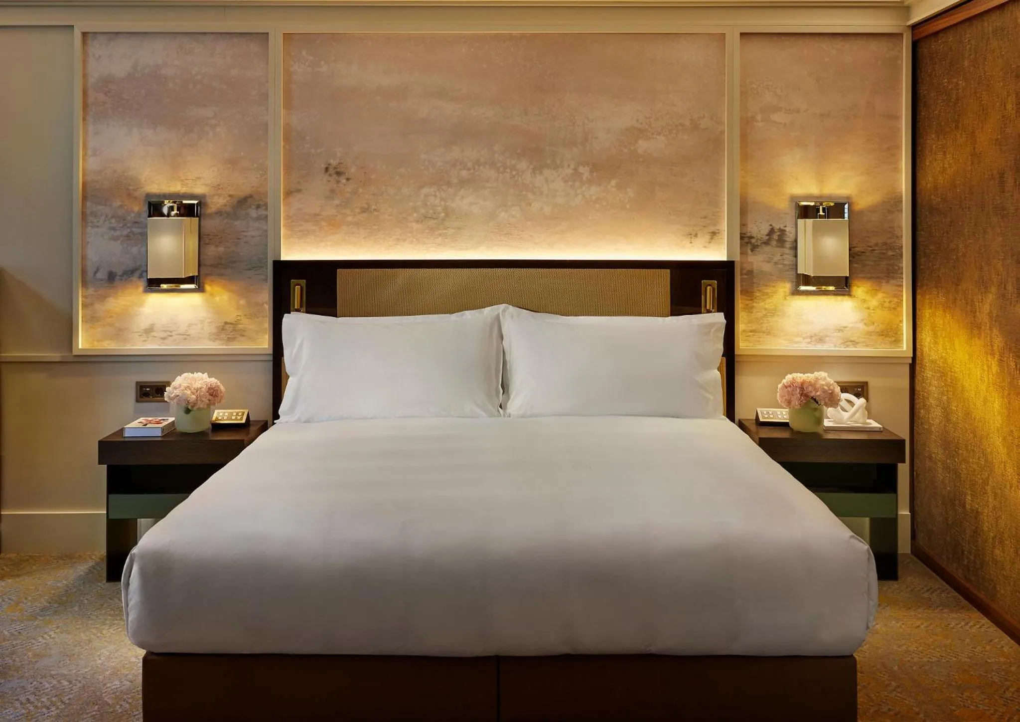 Deluxe Terrace Room in Mandarin Oriental Savoy, Zurich