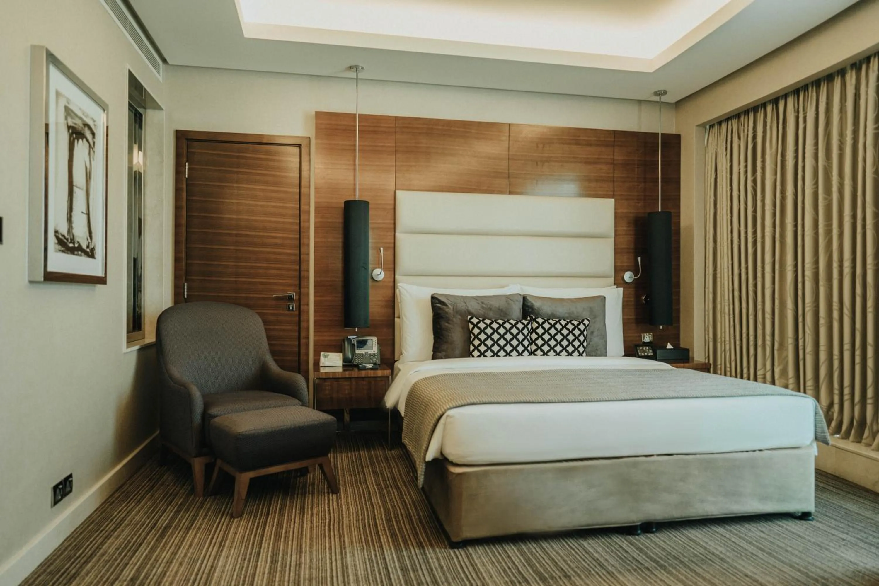 Sky Superior King Room in Grand Millennium Sulaimani