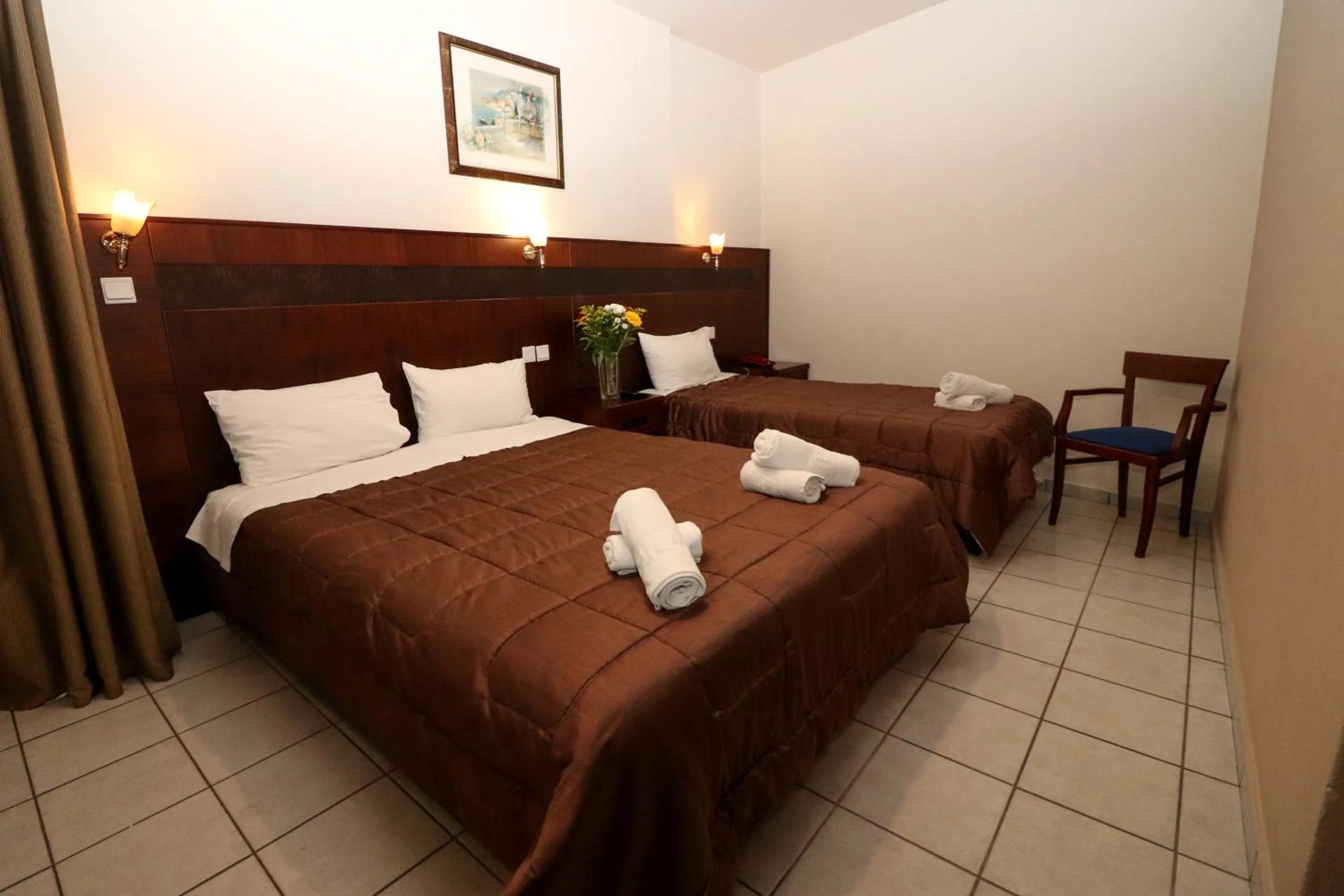 Superior Triple Room with Mountain view in Hotel Orfeas