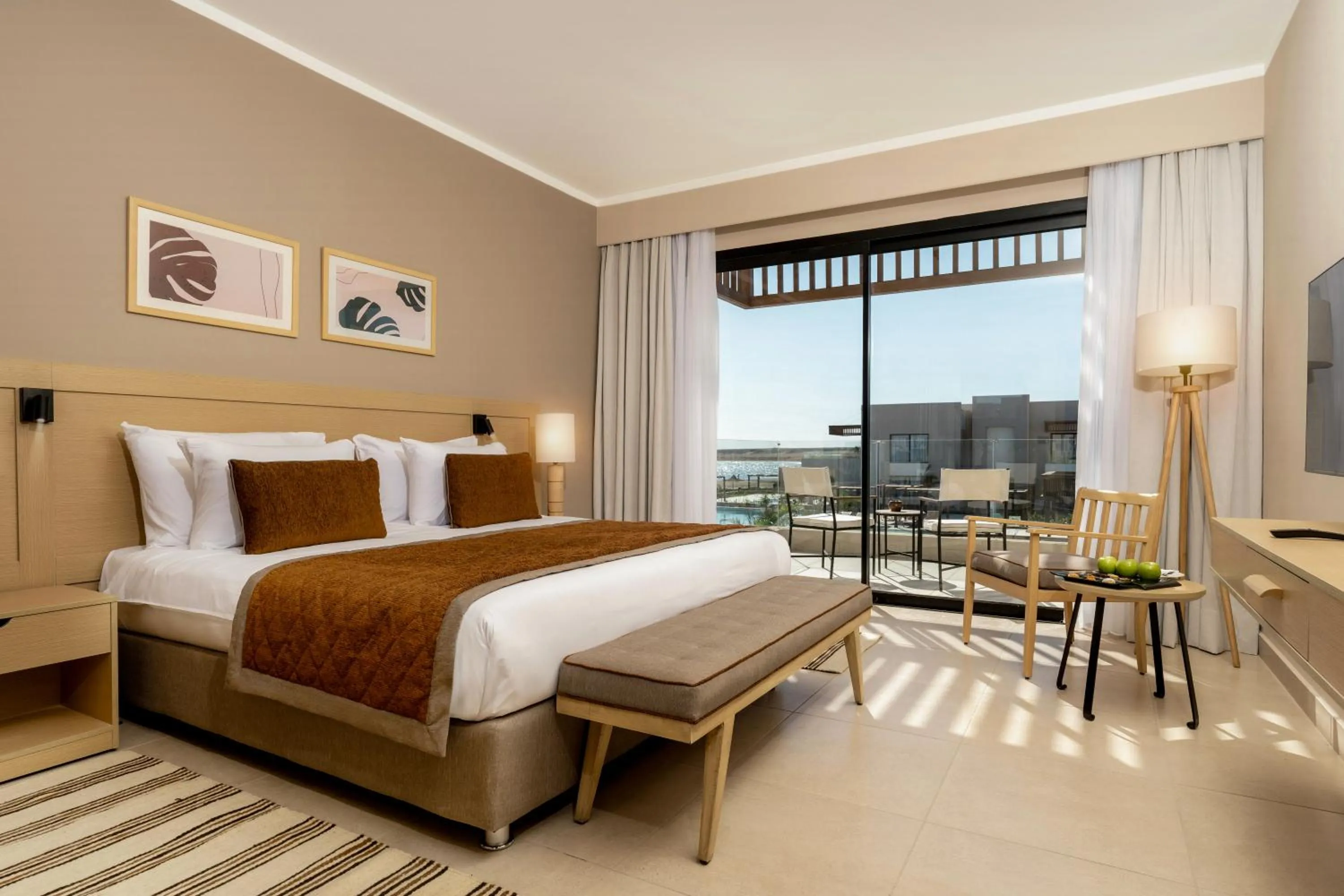 Deluxe Queen Sea View in JAZ Elite Amara