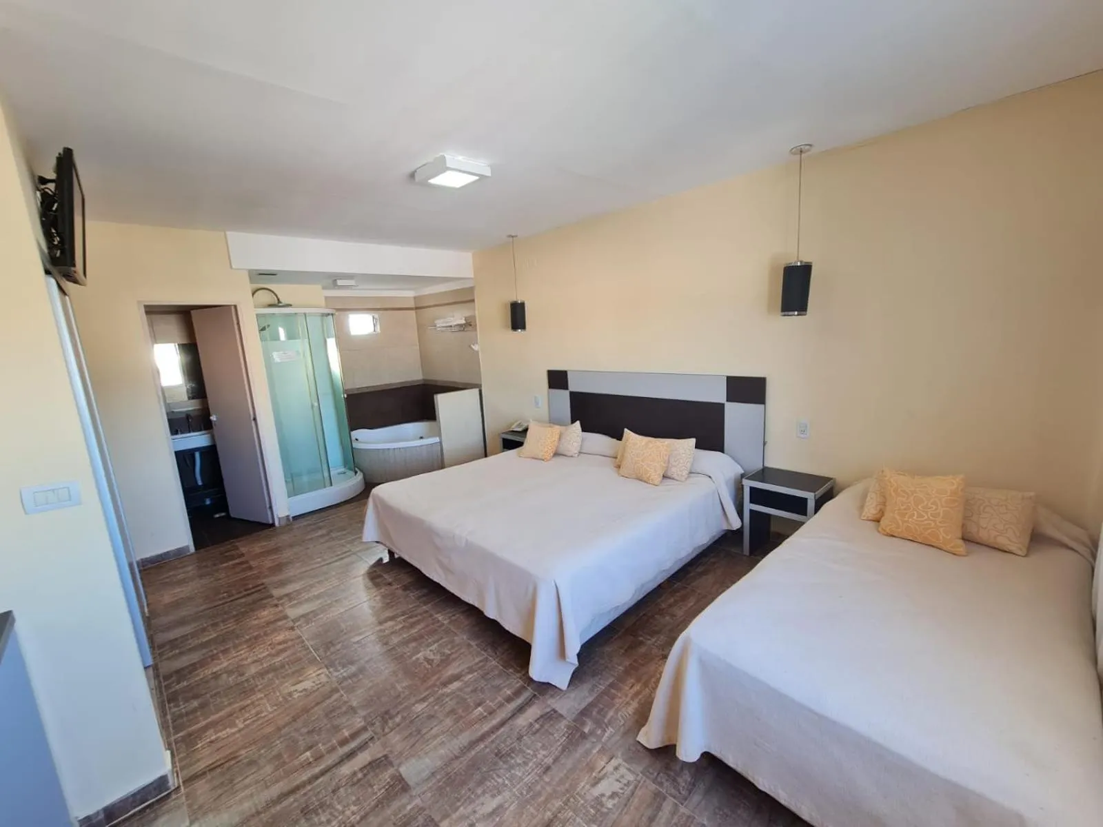 Quadruple Room in Hotel Siglo Sexto
