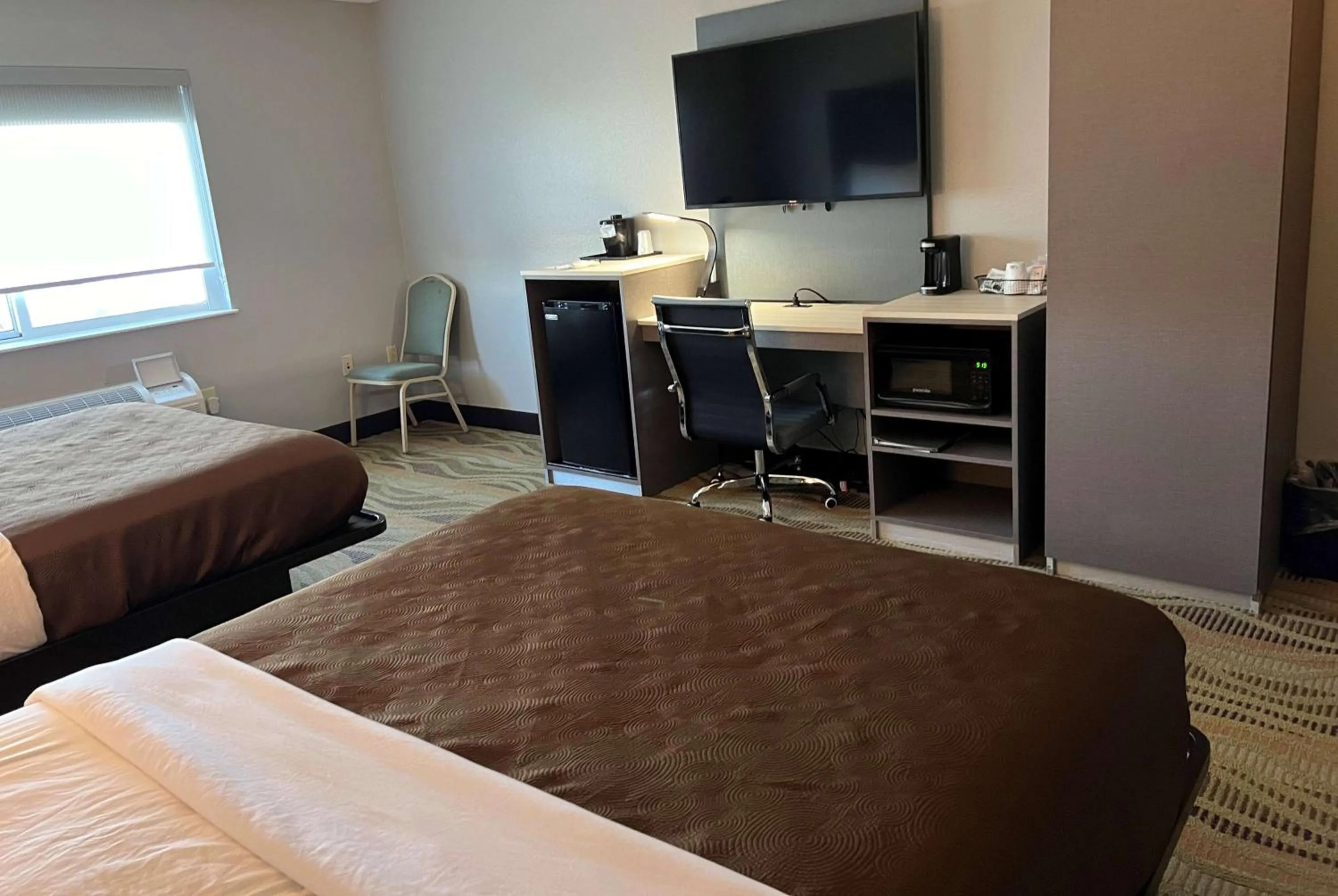 Queen Room with Two Queen Beds - Non-Smoking in AmericInn by Wyndham Republic