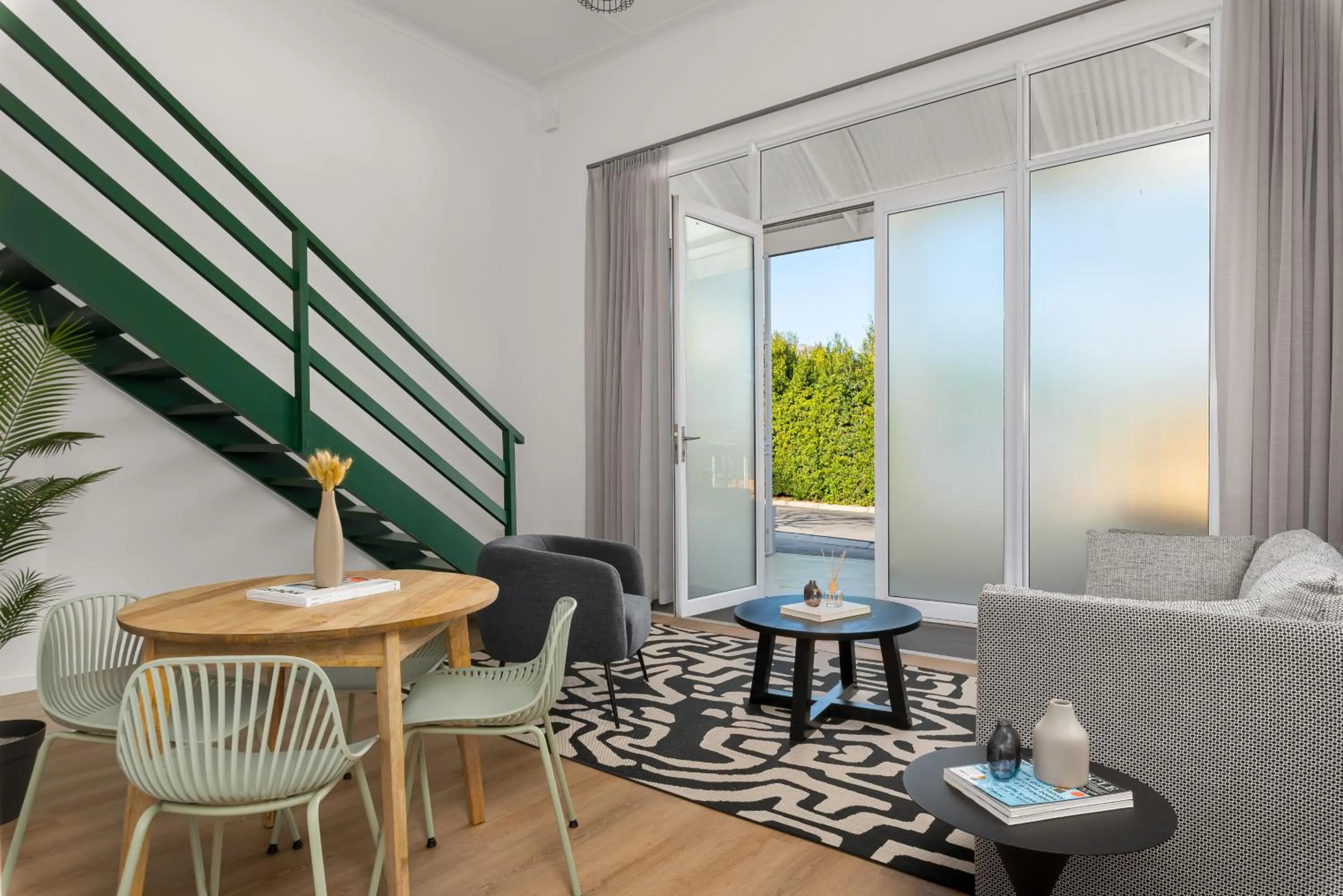 Two-Bedroom Apartment in Neighbourgood Franschhoek